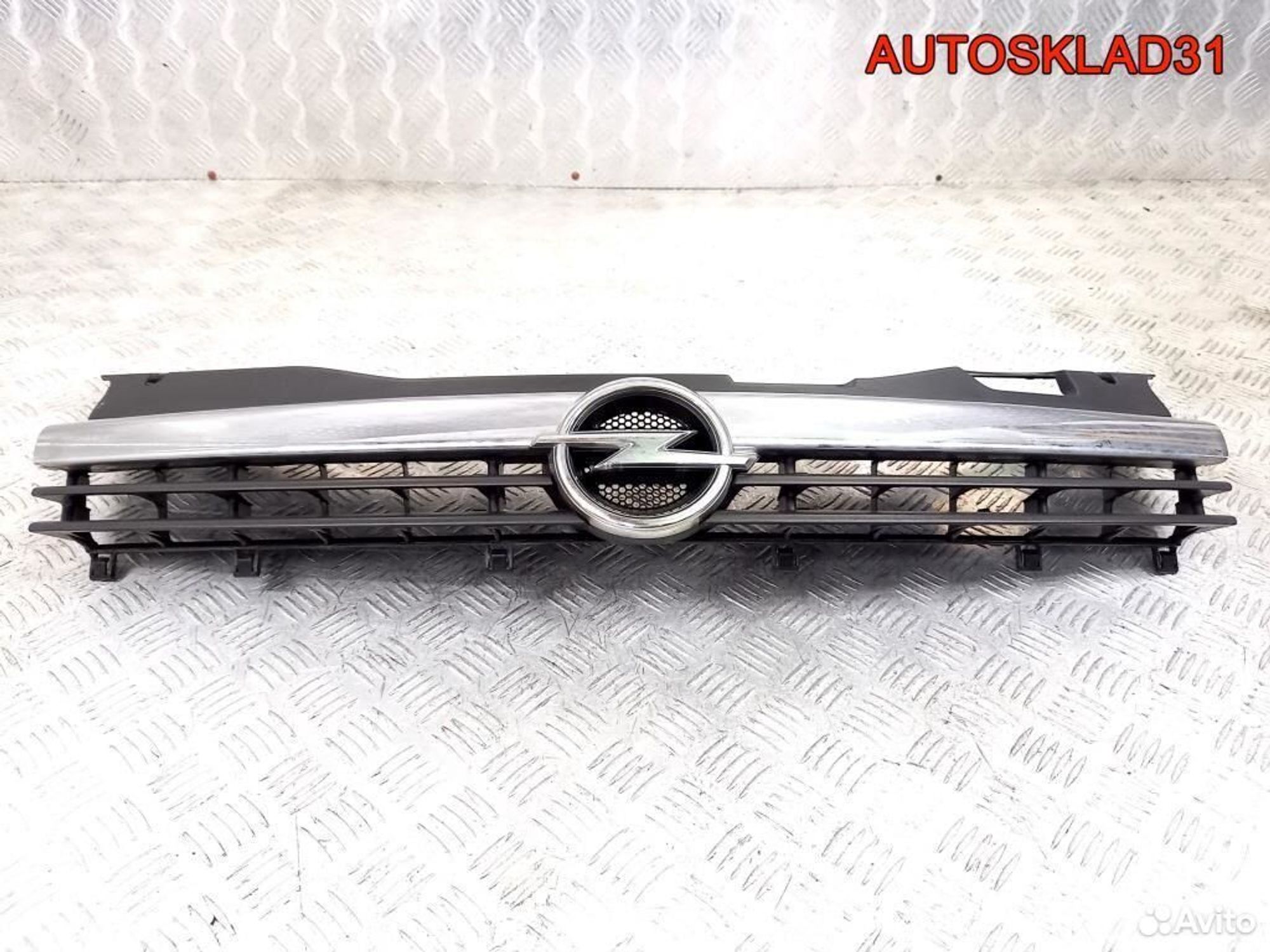 Решетка радиатора Opel Astra H 13108463, 5700 рублей, Дубовое