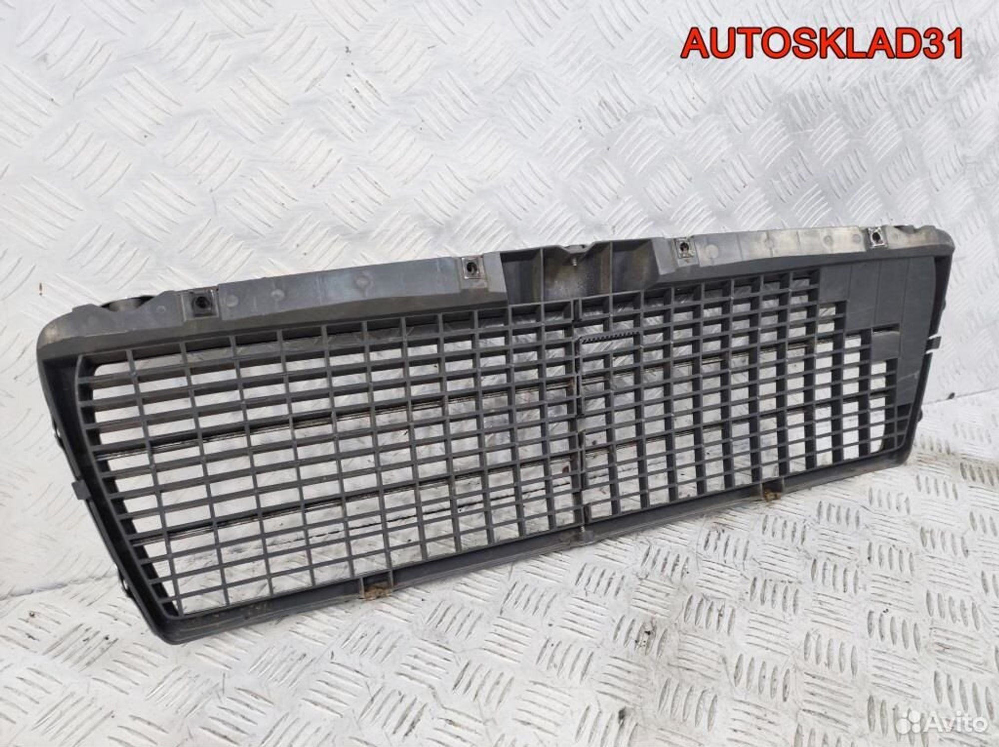 Решетка радиатора Mercedes Benz W210 A2108880023, 2900 рублей, Дубовое