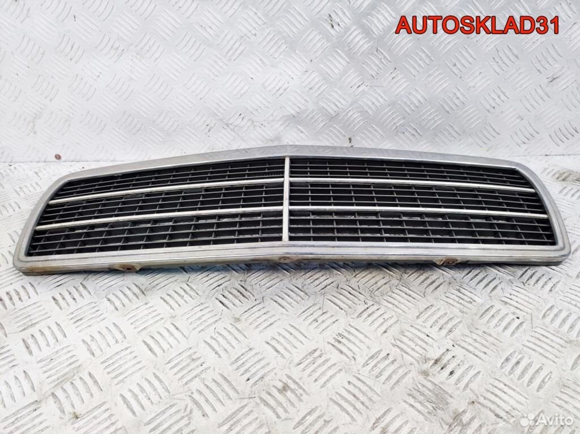 Решетка радиатора Mercedes Benz W210 A2108880023, 2900 рублей, Дубовое