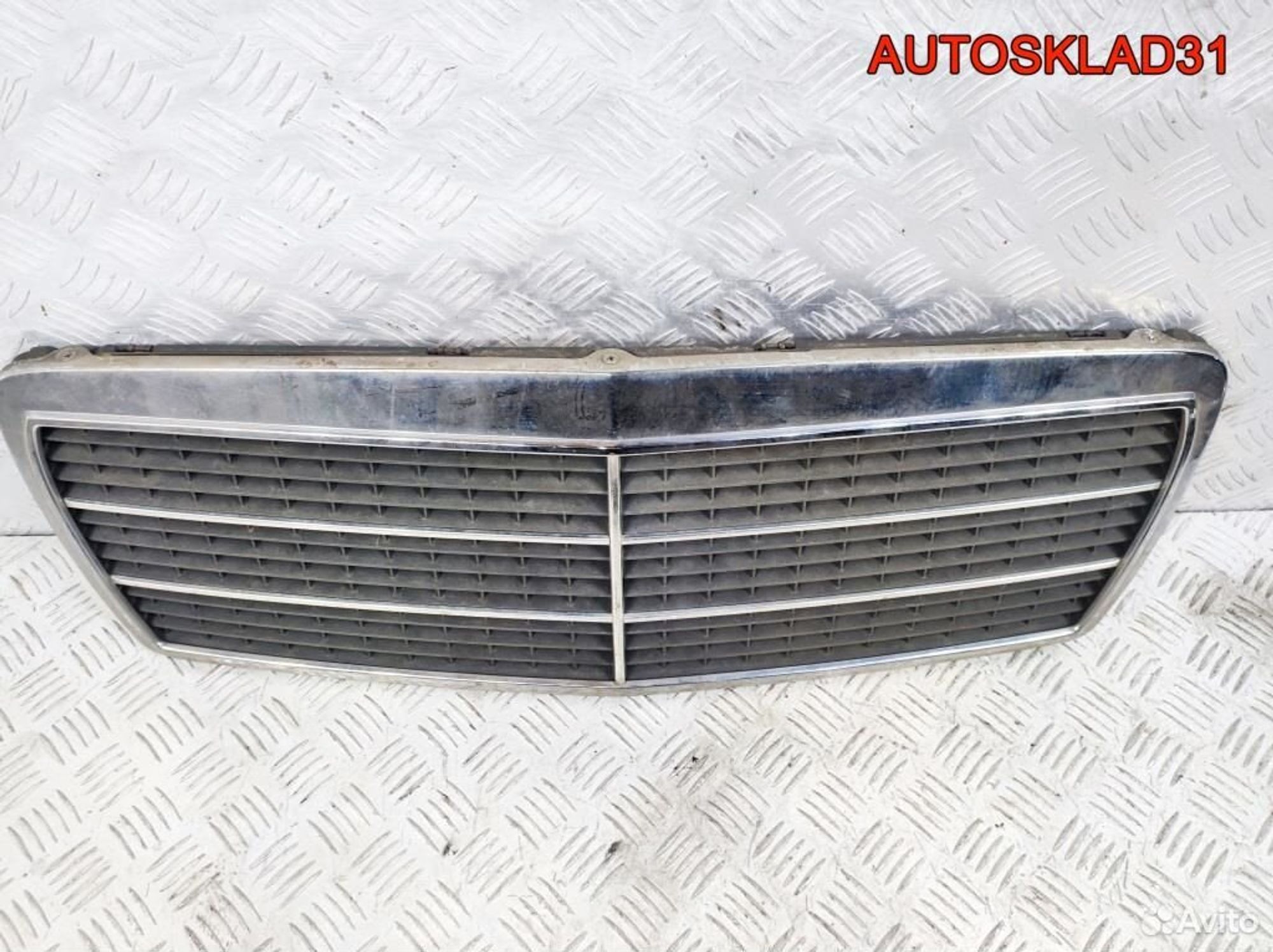 Решетка радиатора Mercedes Benz W210 A2108880023, 2900 рублей, Дубовое