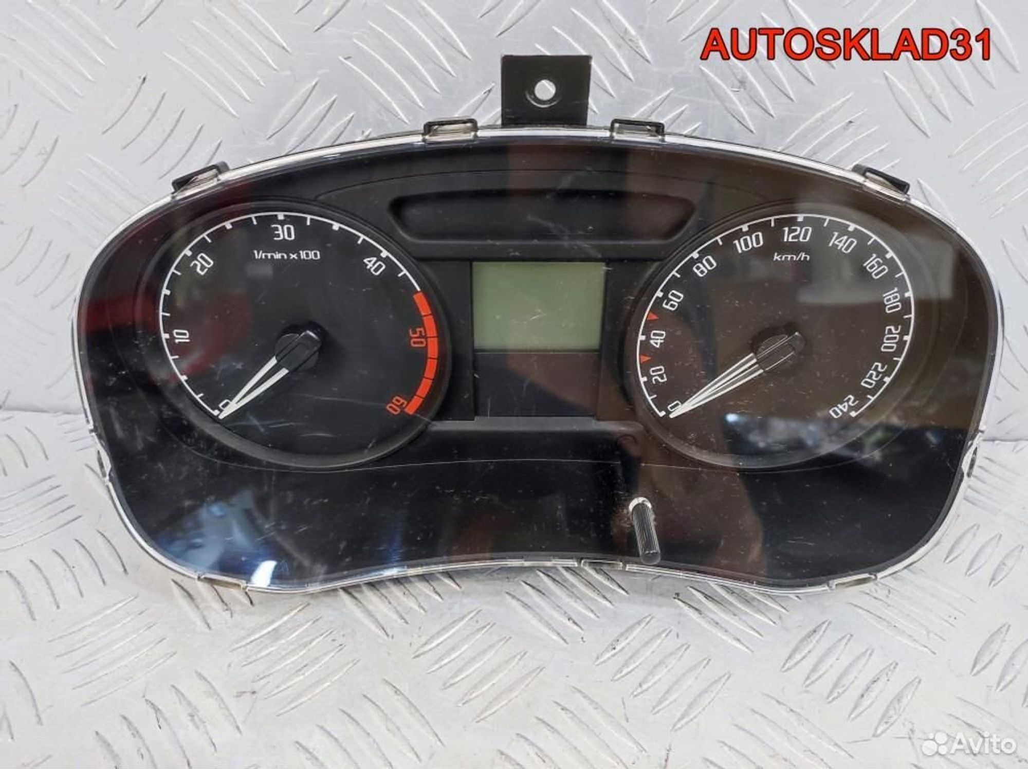 Панель приборов Skoda Fabia 2 1,4 TDI 5J0920801C, 2900 рублей, Дубовое