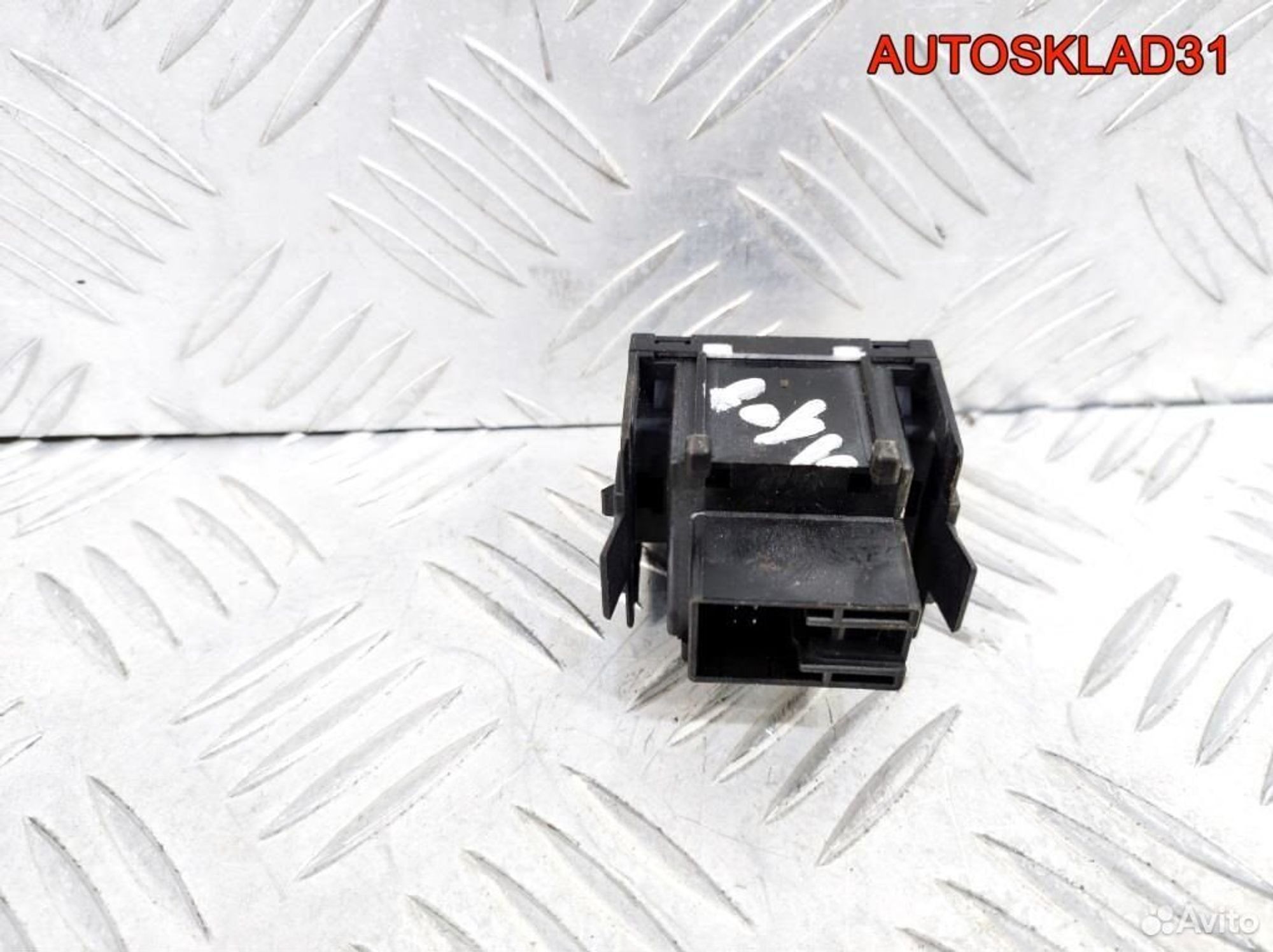 Кнопка корректора фар Skoda Fabia 5J0941333A, 600 рублей, Дубовое