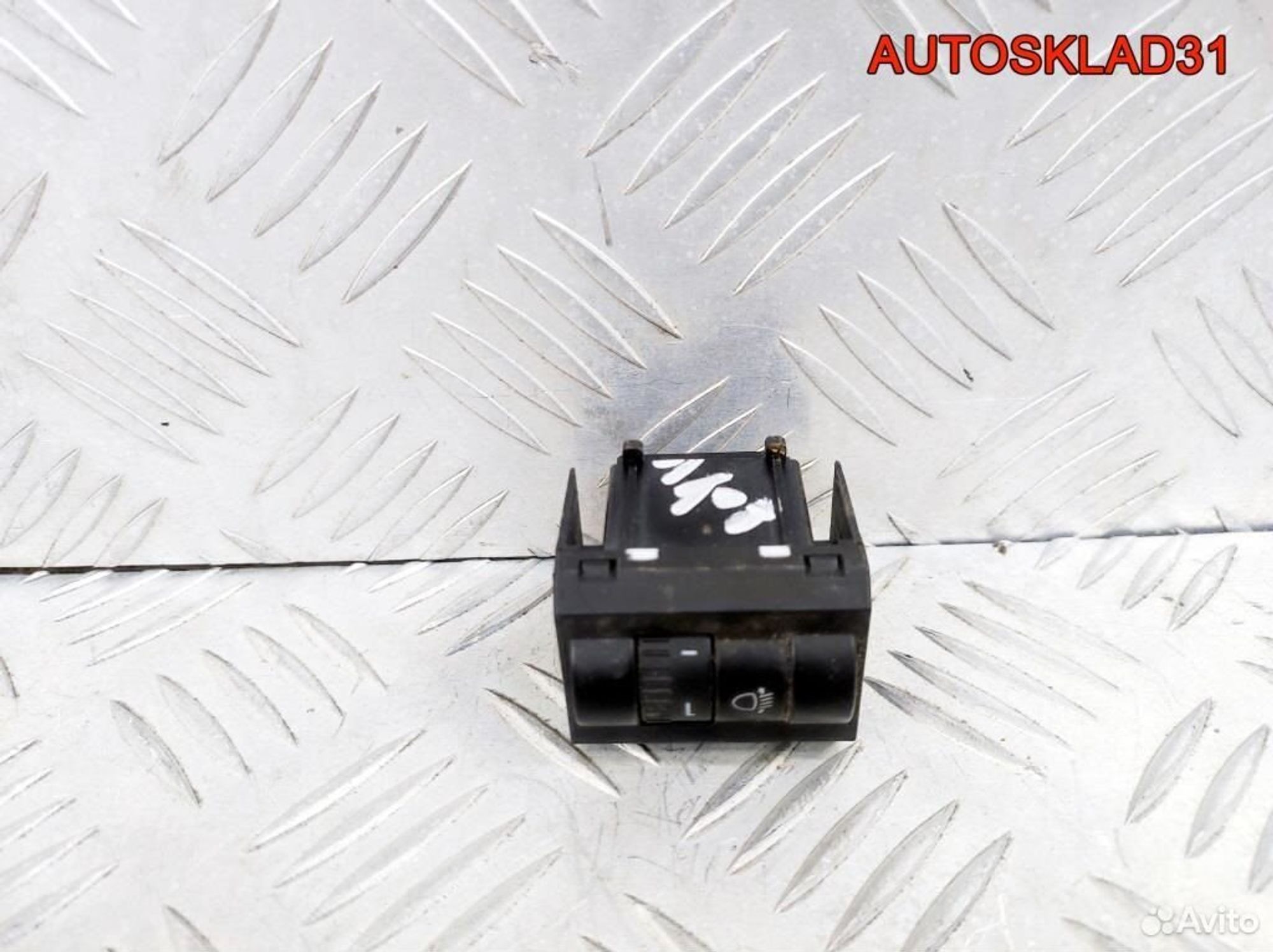 Кнопка корректора фар Skoda Fabia 5J0941333A, 600 рублей, Дубовое