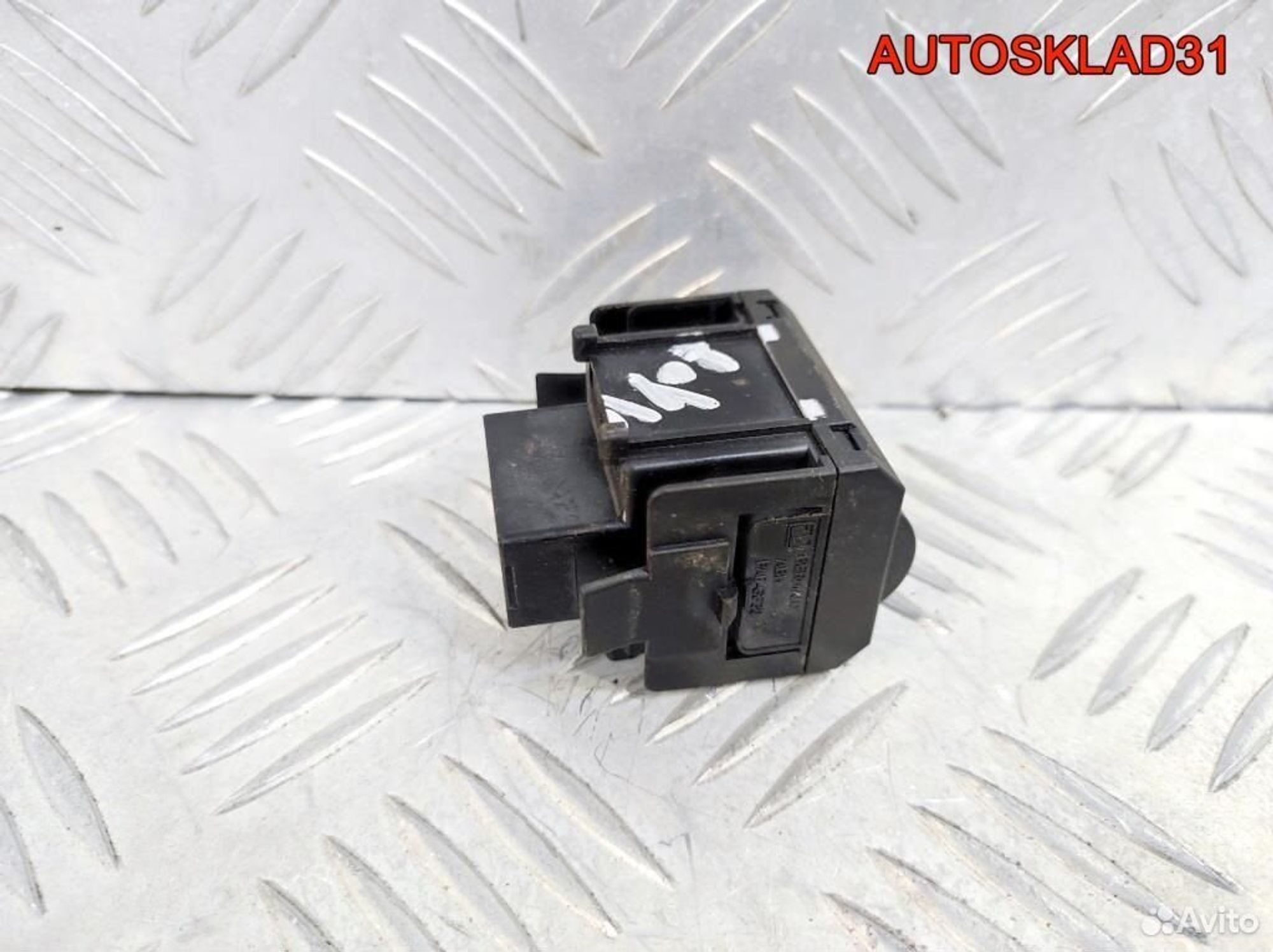 Кнопка корректора фар Skoda Fabia 5J0941333A, 600 рублей, Дубовое