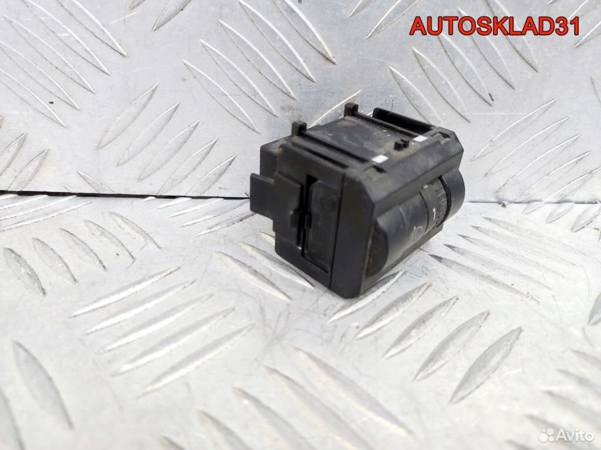 Кнопка корректора фар Skoda Fabia 5J0941333A, 600 рублей, Дубовое