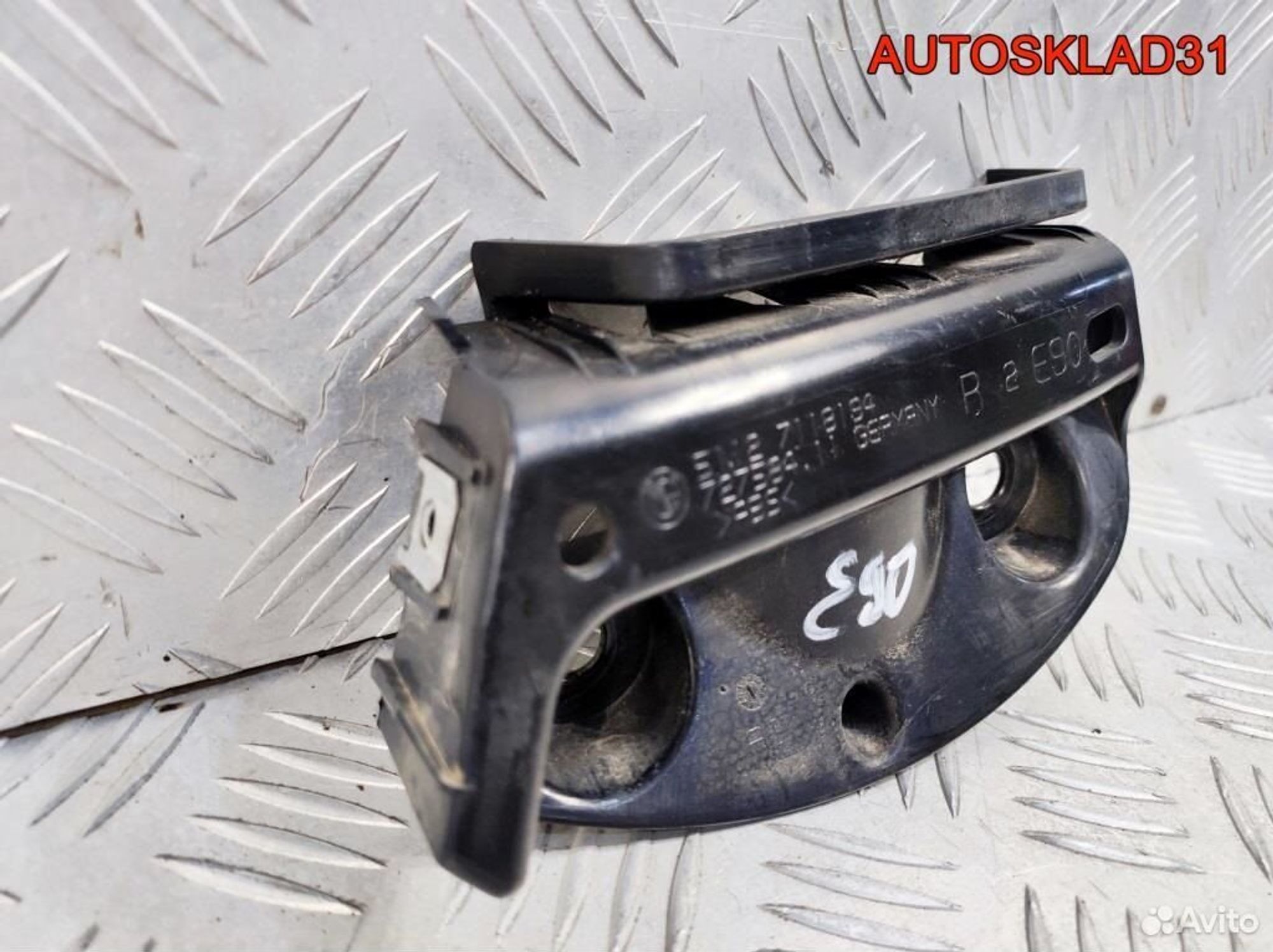 Направляющая заднего бампера правая BMW E90, 600 рублей, Дубовое