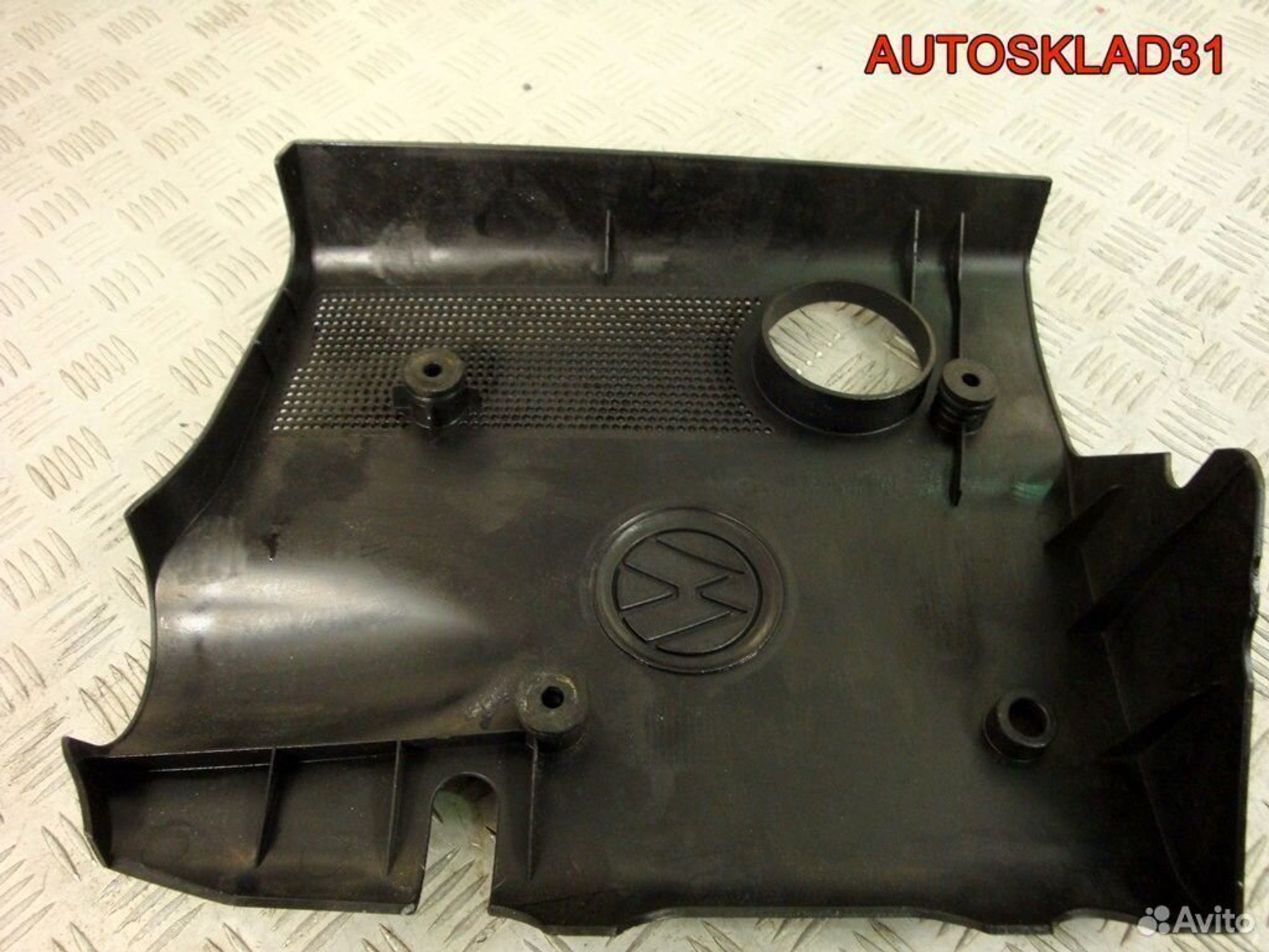 Декоративная крышка двигателя Passat B5 06B103935C, 1400 рублей, Дубовое