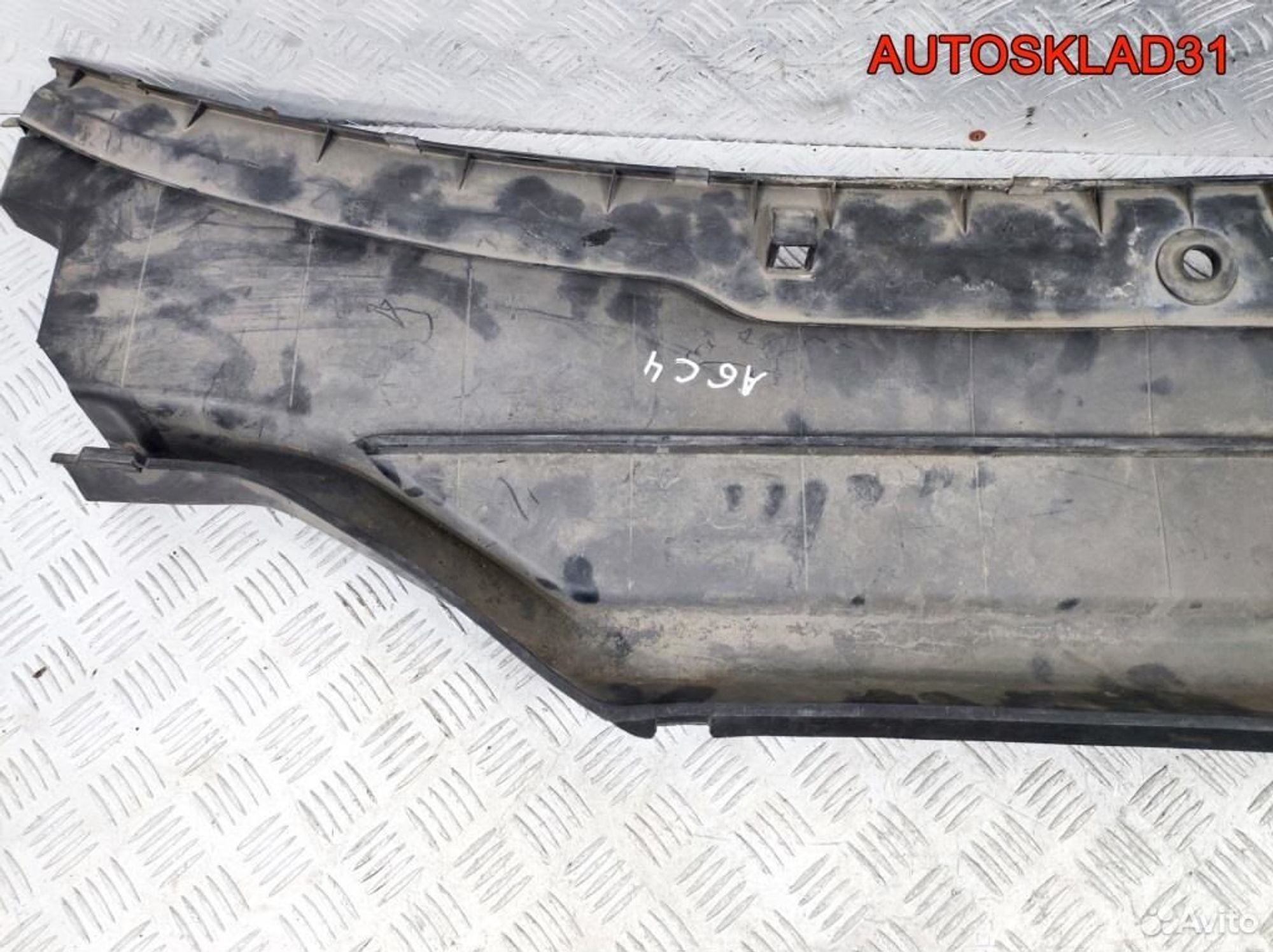 Решетка стеклоочистителя Audi A6 C4 4A1819403B, 2900 рублей, Дубовое