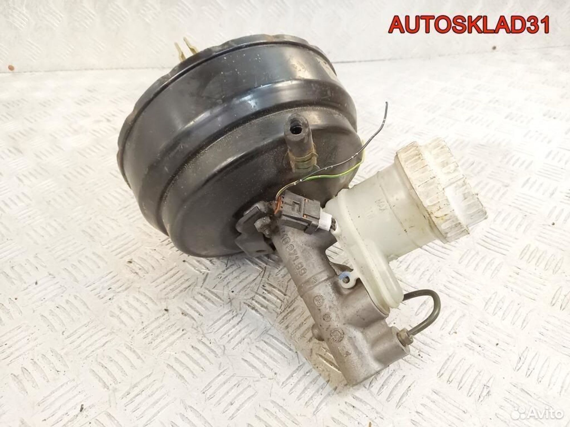 Усилитель тормозов вакуумный Mitsubishi Carisma DA, 2900 рублей, Дубовое