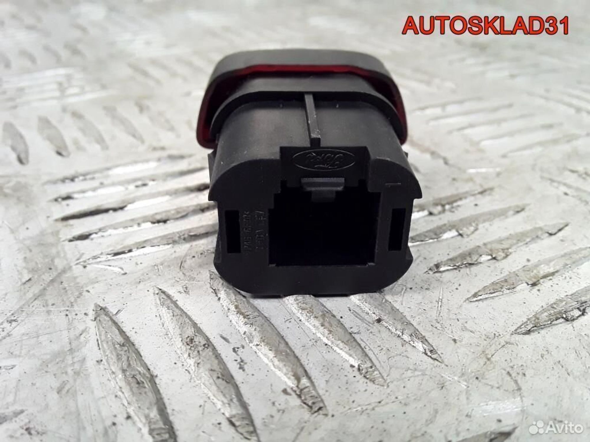 Кнопка аварийной сигнализации Ford Focus 2, 600 рублей, Дубовое