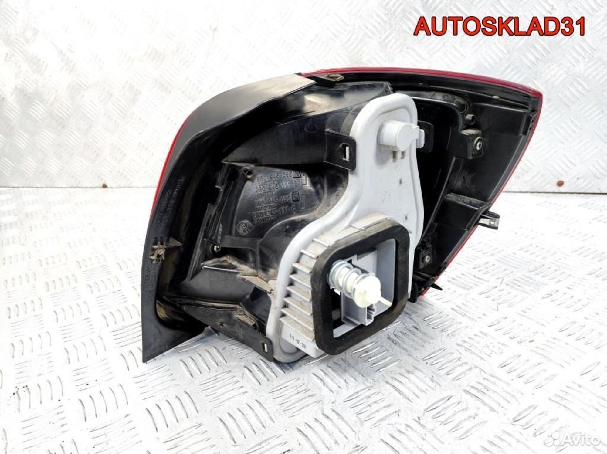 Фонарь задний левый VW Polo HB 6R0945095N Хетчбэк, 3600 рублей, Дубовое