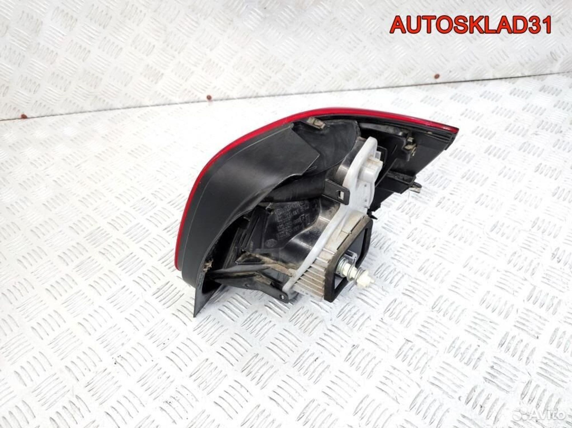 Фонарь задний левый VW Polo HB 6R0945095N Хетчбэк, 3600 рублей, Дубовое