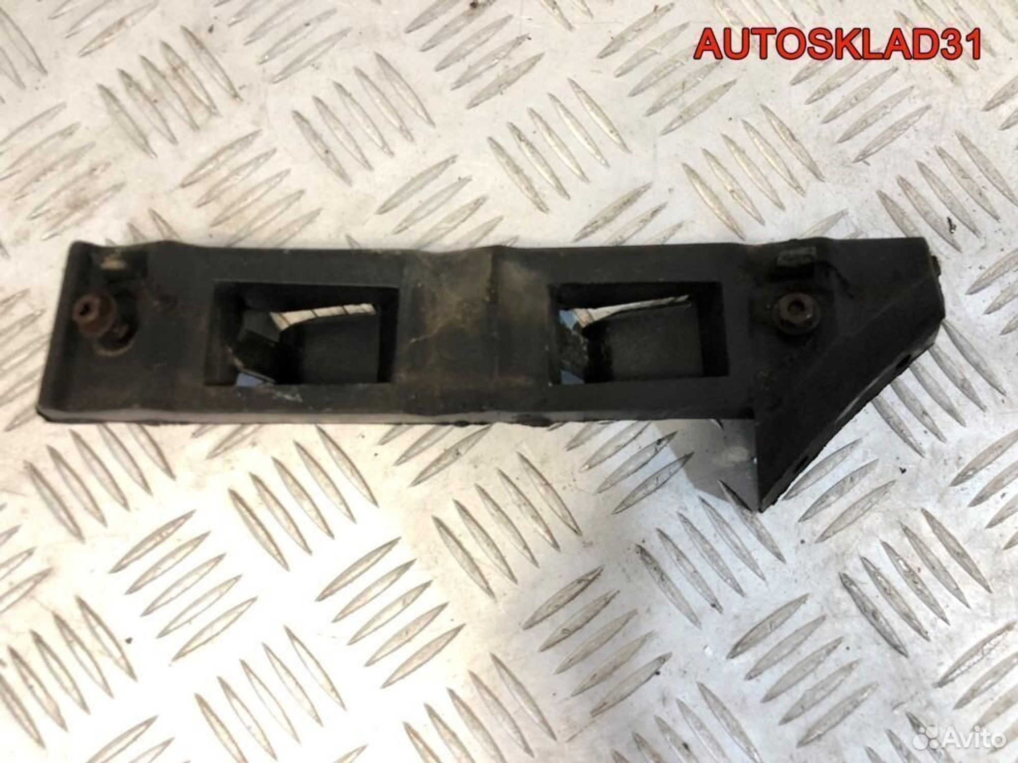 Направляющая переднего бампера правая Seat Leon 1M, 900 рублей, Дубовое