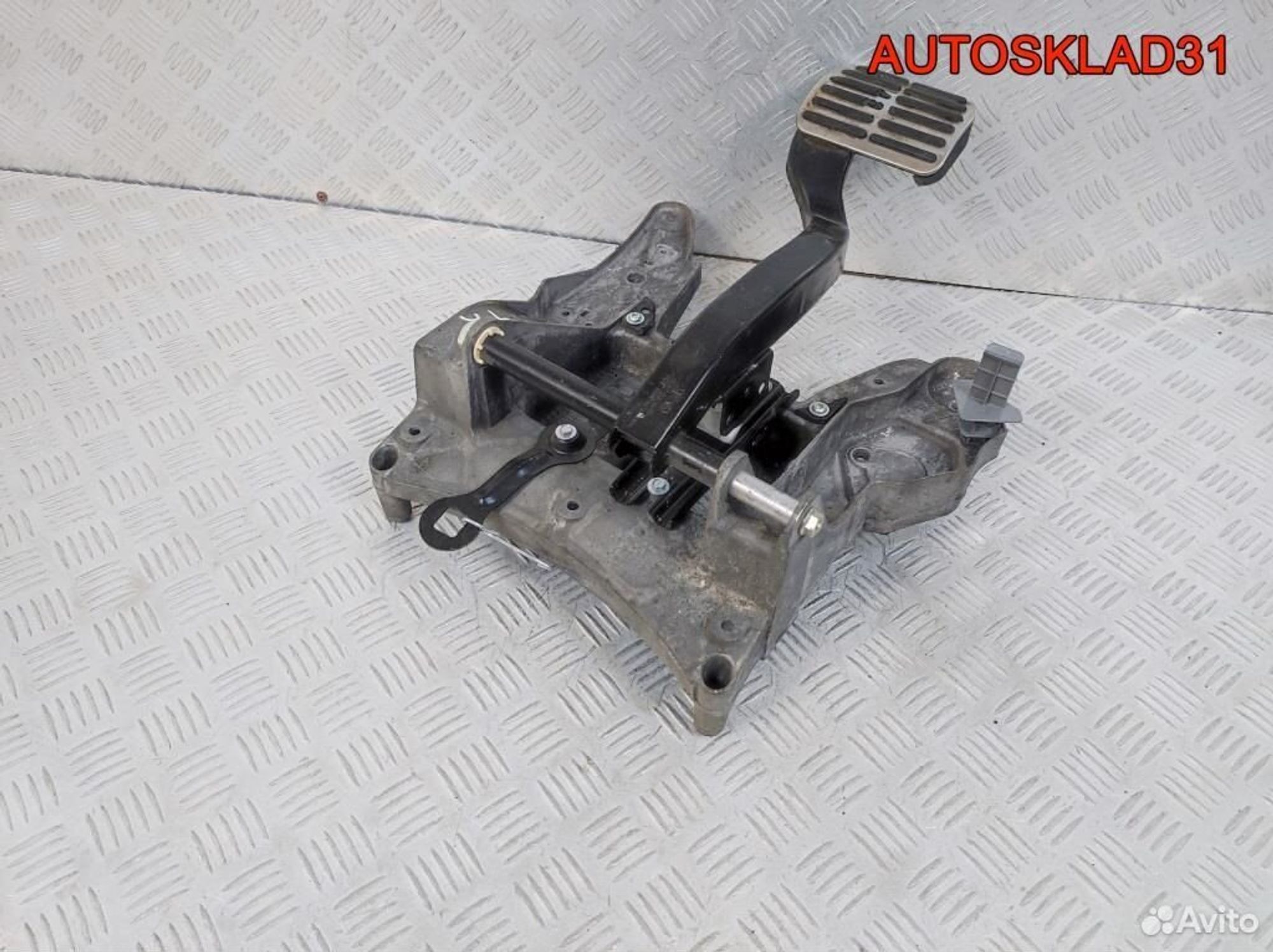 Педаль тормоза АКПП VW Touareg 7L0723142B, 2100 рублей, Дубовое