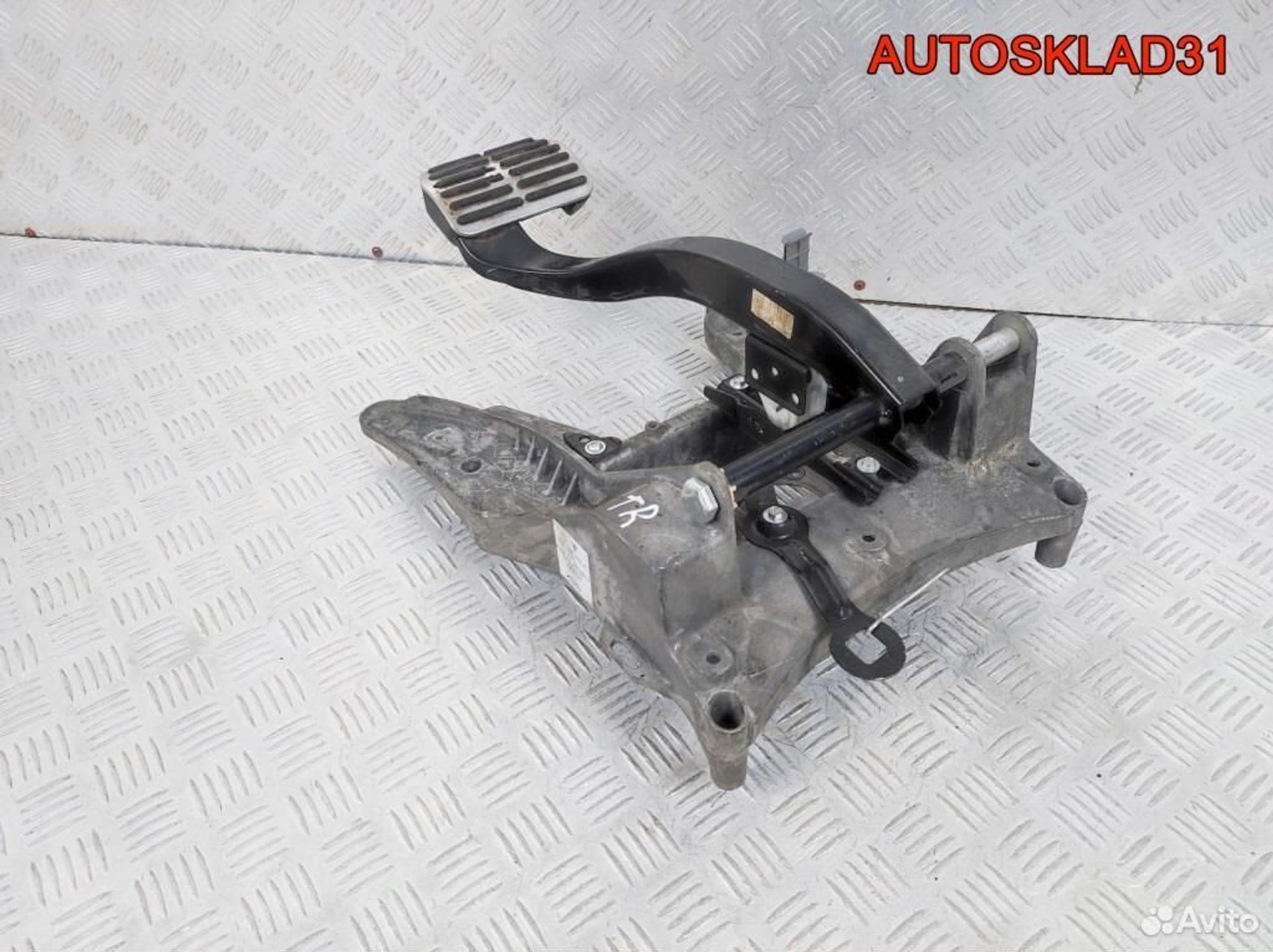 Педаль тормоза АКПП VW Touareg 7L0723142B, 2100 рублей, Дубовое