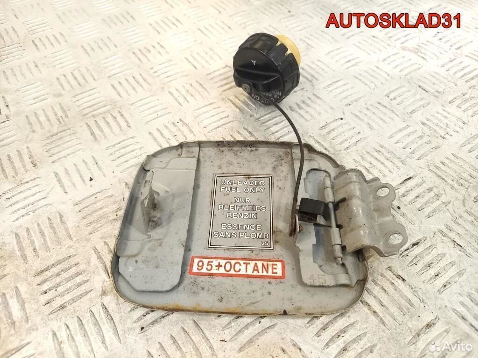 Лючок бензобака Mitsubishi Lancer 9 MR566554 Комби, 1100 рублей, Дубовое