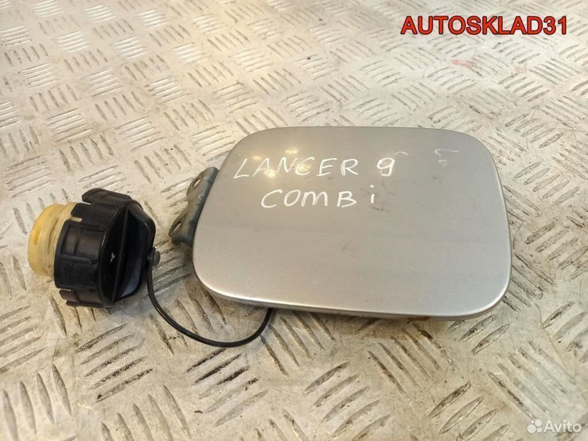 Лючок бензобака Mitsubishi Lancer 9 MR566554 Комби, 1100 рублей, Дубовое