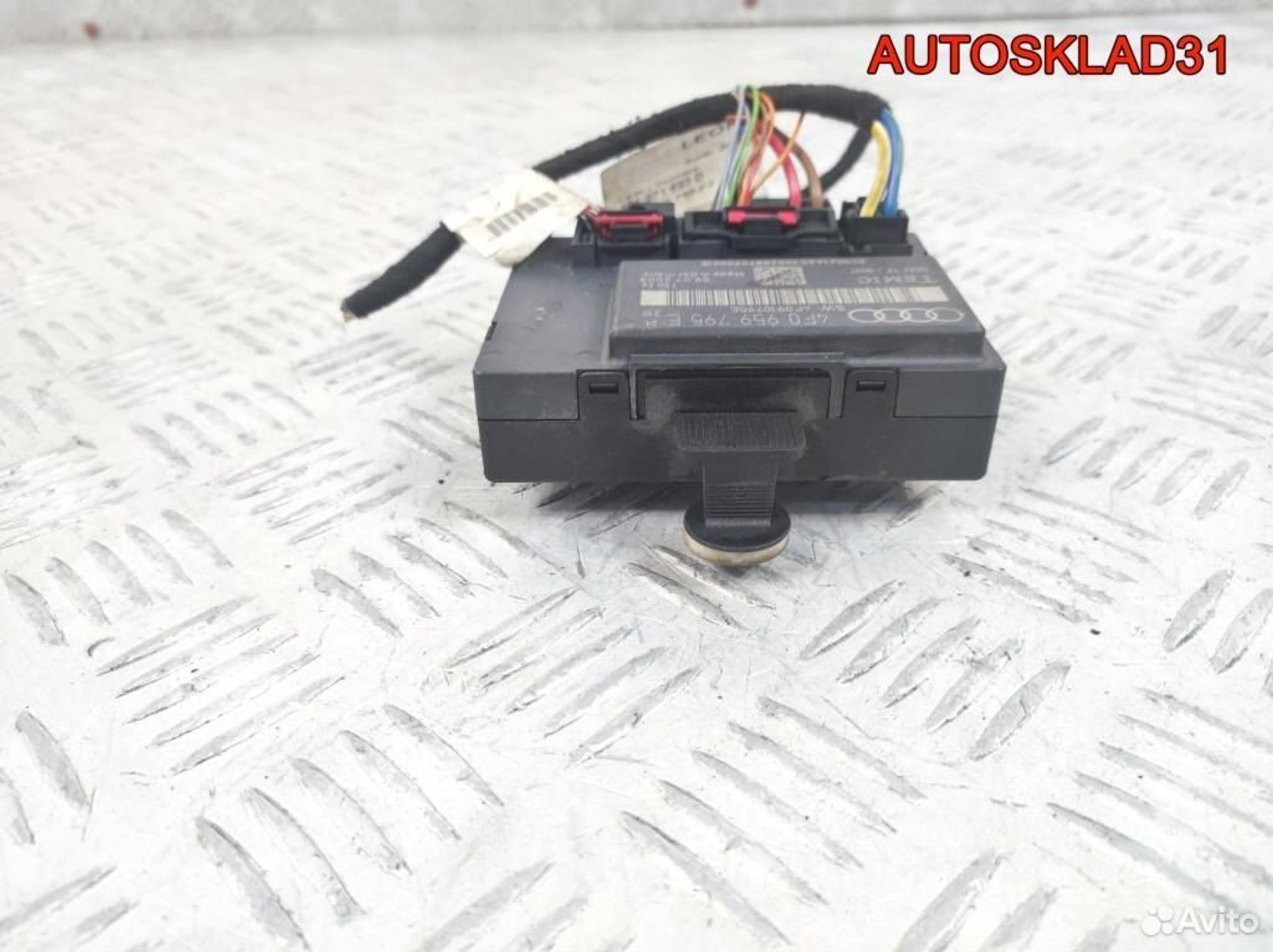 Блок комфорта задней двери Audi A6 C6 4F0959795E, 1400 рублей, Дубовое