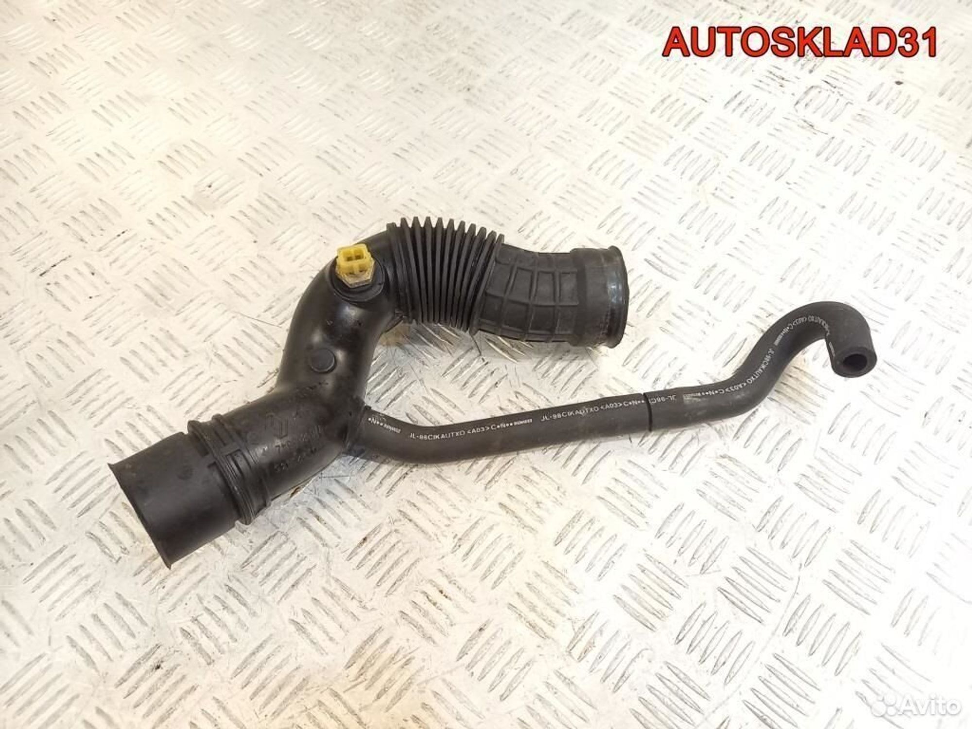 Патрубок воздушного фильтра Renault Megane 1 K7M, 900 рублей, Дубовое