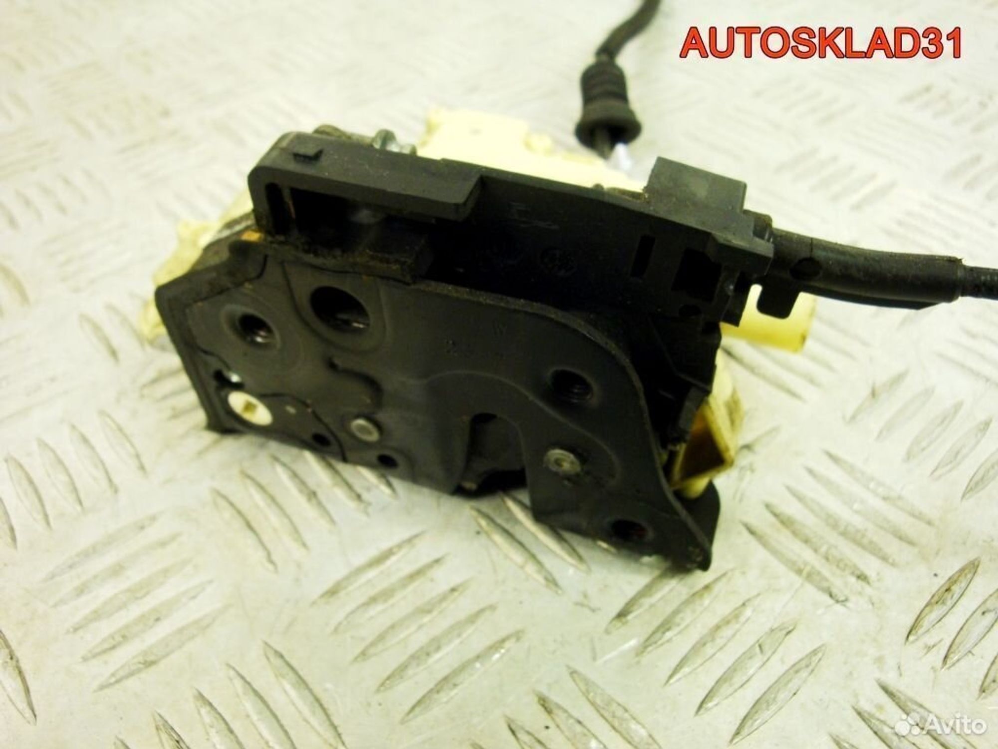 Замок двери передней правой Volkswagen Passat B6, 3600 рублей, Дубовое