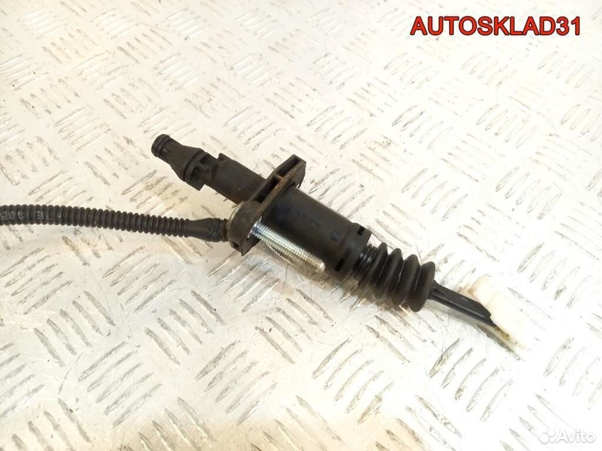 Цилиндр сцепления главный Opel Vectra C 24412670, 2100 рублей, Дубовое