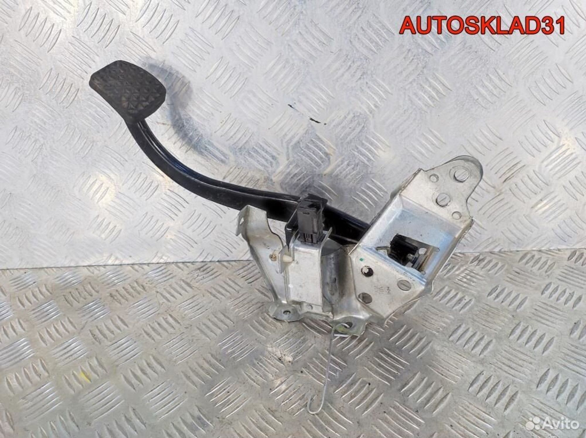 Педаль тормоза МКПП Opel Astra H 5560327, 1100 рублей, Дубовое
