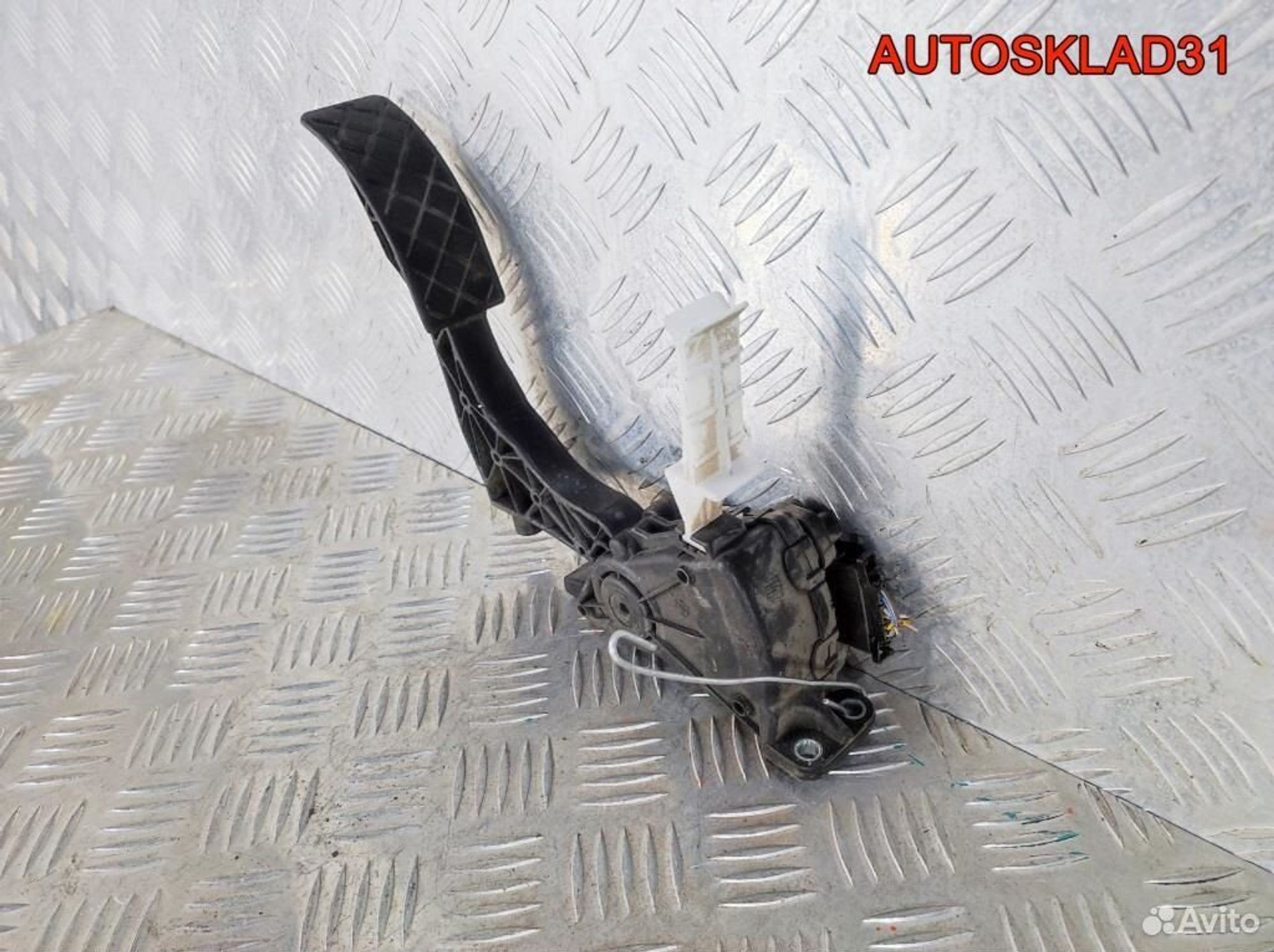 Педаль газа Skoda Octavia A4 6Q1721503B Дизель, 1700 рублей, Дубовое