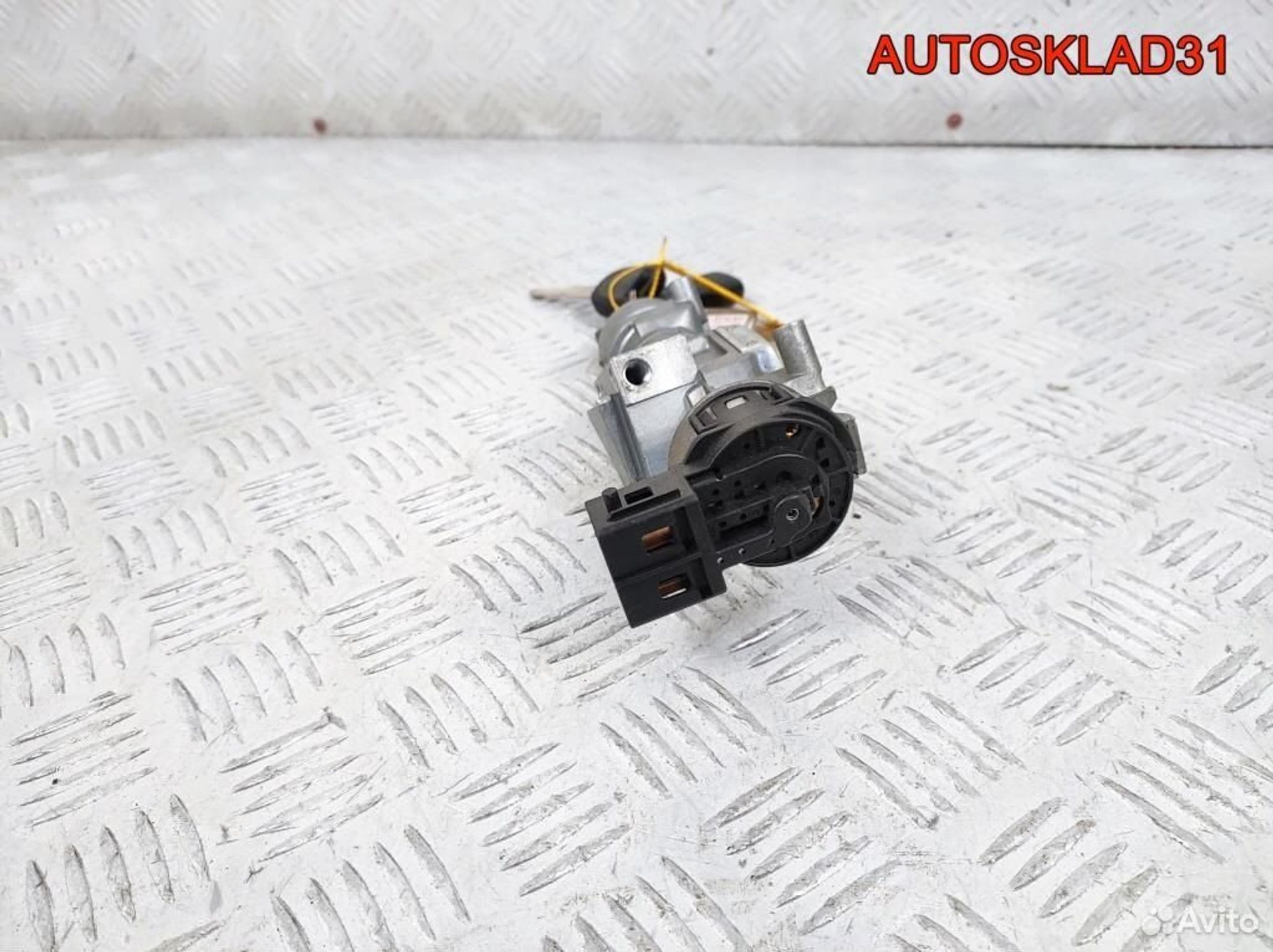 Замок зажигания Mazda 3 BK 3M513F880AA, 2600 рублей, Дубовое