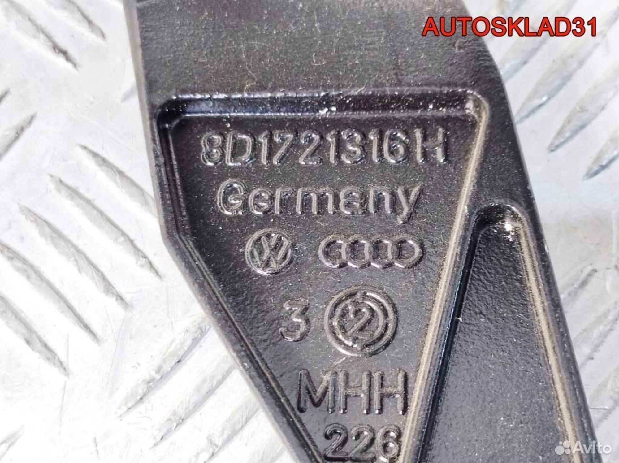 Блок педалей МКПП Skoda Superb 8D1721117N, 3600 рублей, Дубовое