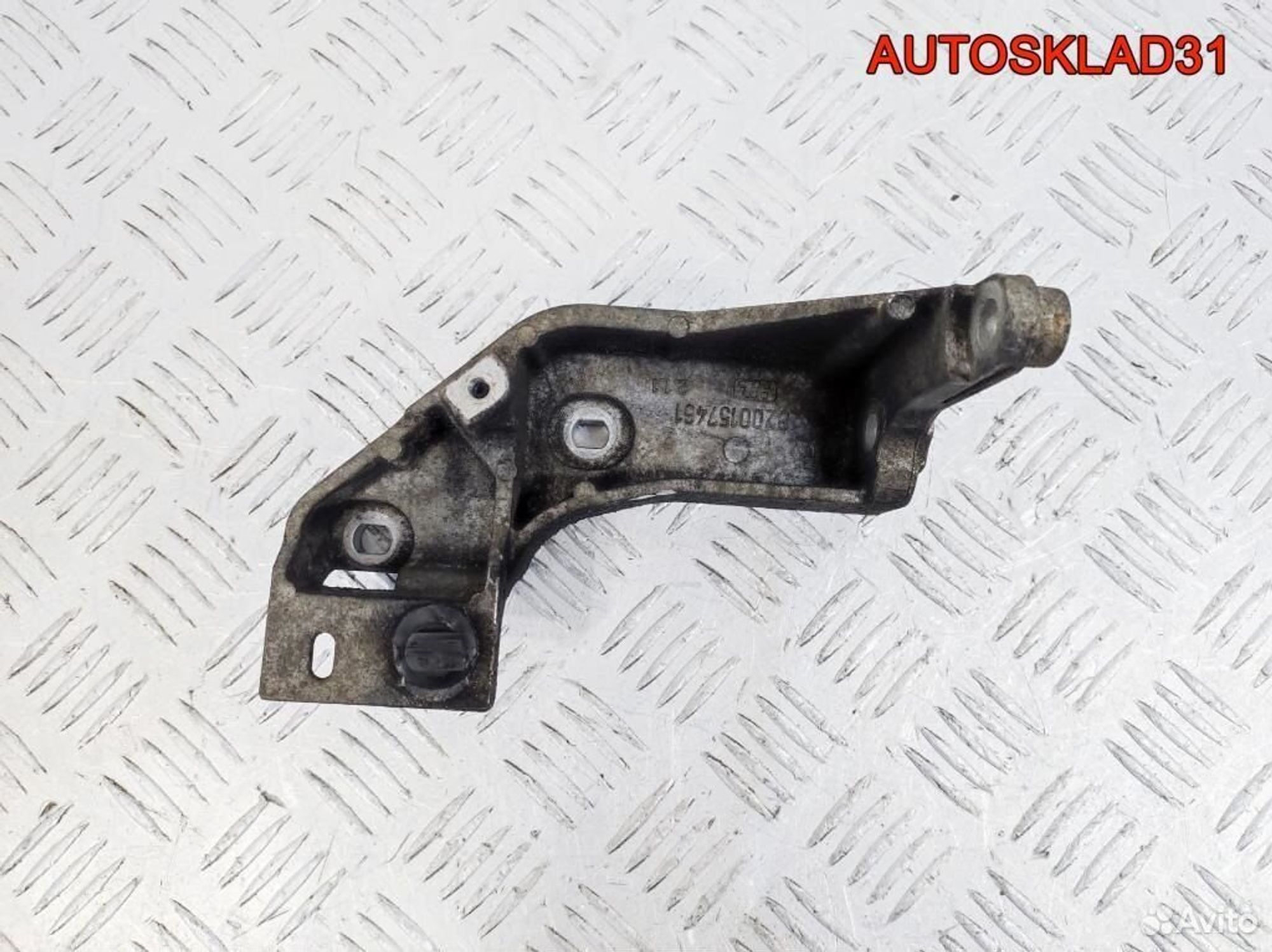 Кронштейн тнвд Volvo V40 F9Q 8200157461, 900 рублей, Дубовое