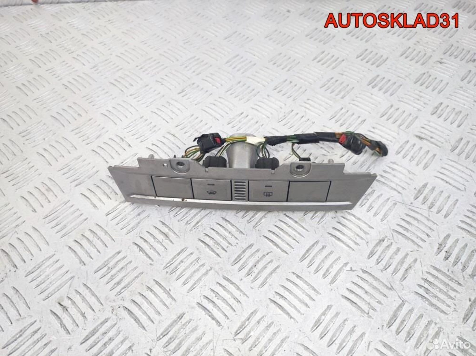 Блок кнопок Ford Focus 2 4M5113D734BC, 900 рублей, Дубовое