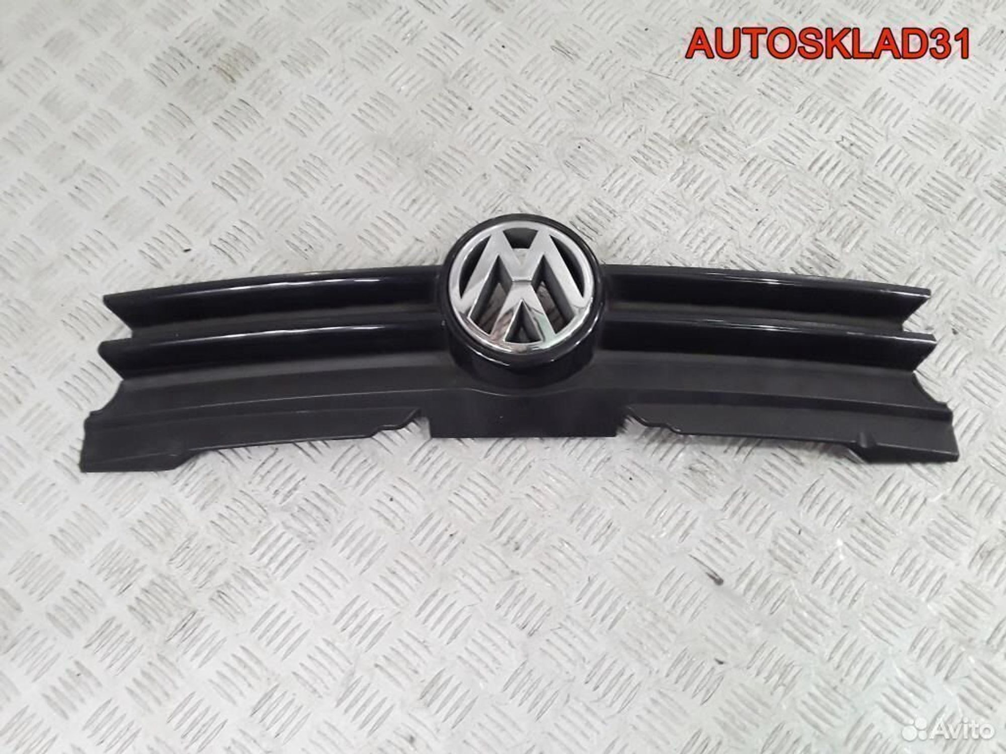 Решетка радиатора Volkswagen Golf 4 1E0853655, 2900 рублей, Дубовое