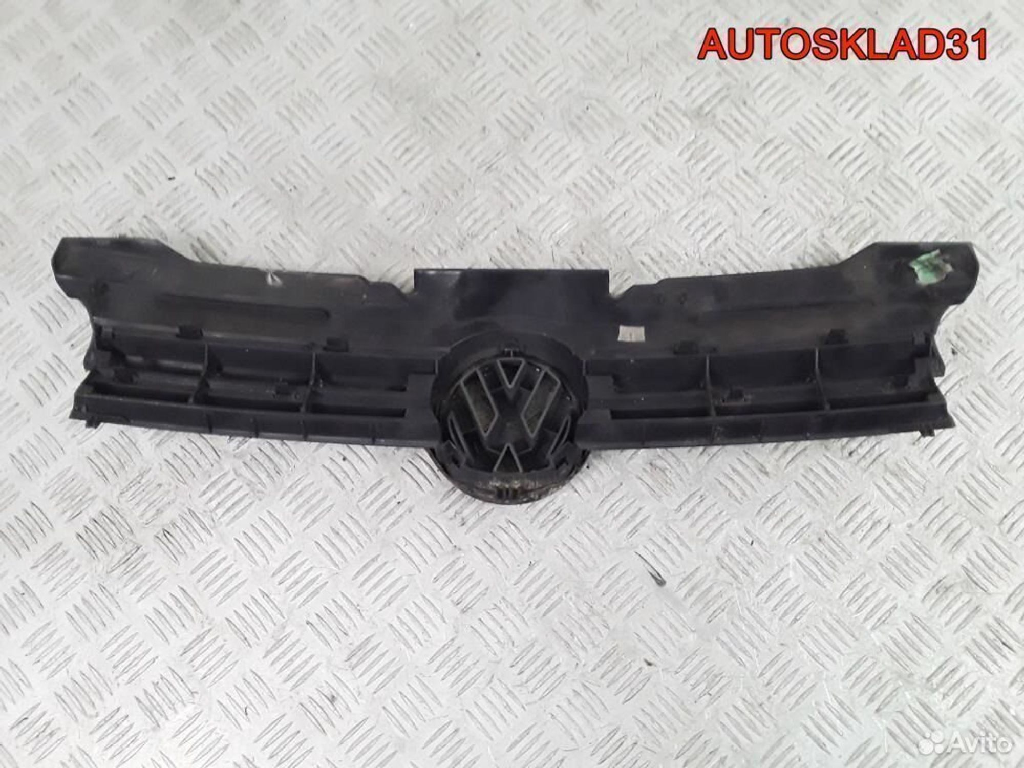 Решетка радиатора Volkswagen Golf 4 1E0853655, 2900 рублей, Дубовое