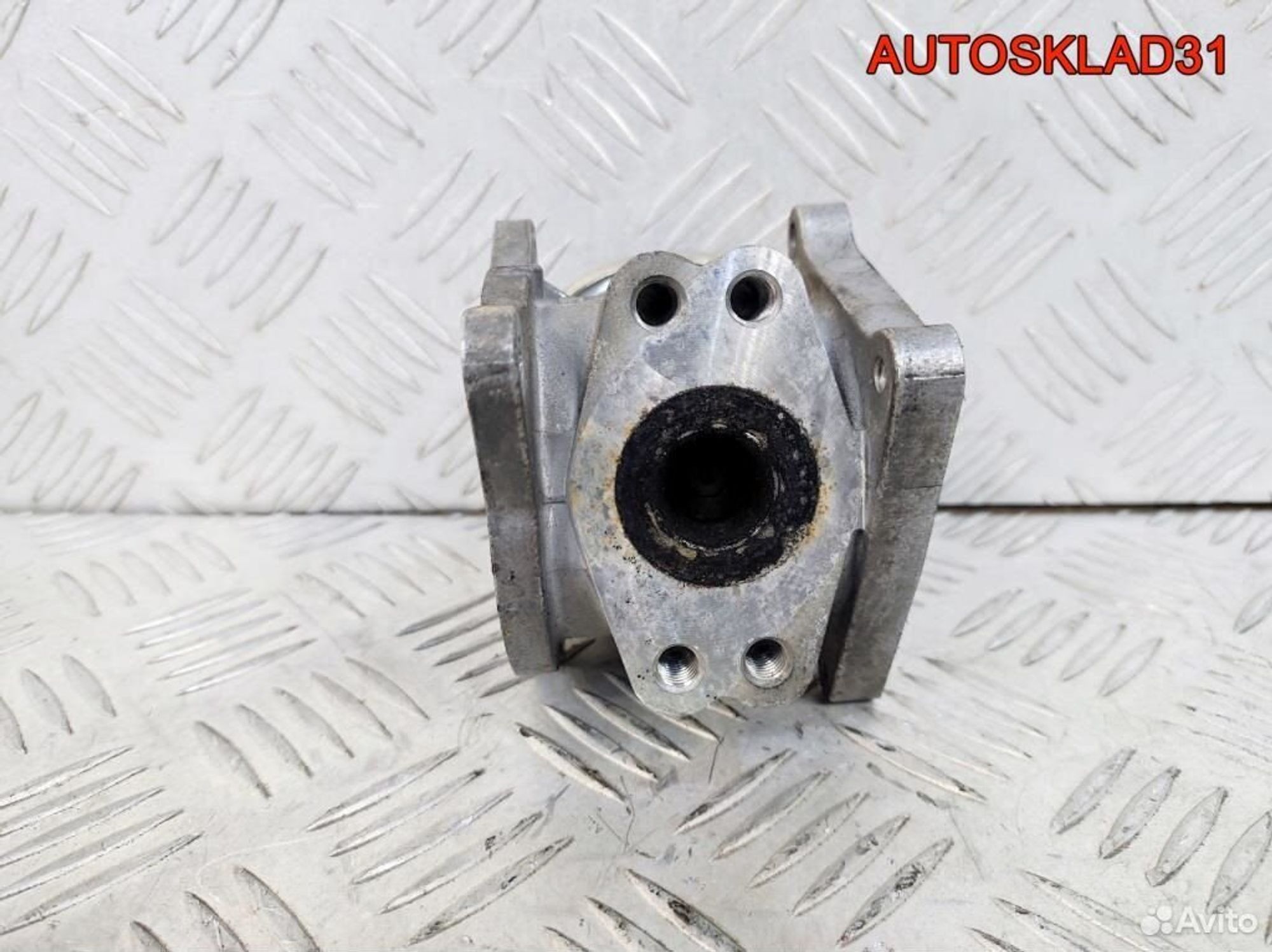 Клапан EGR Vоlkswаgen Golf 5 1.9 BXE 038131501AF, 1100 рублей, Дубовое