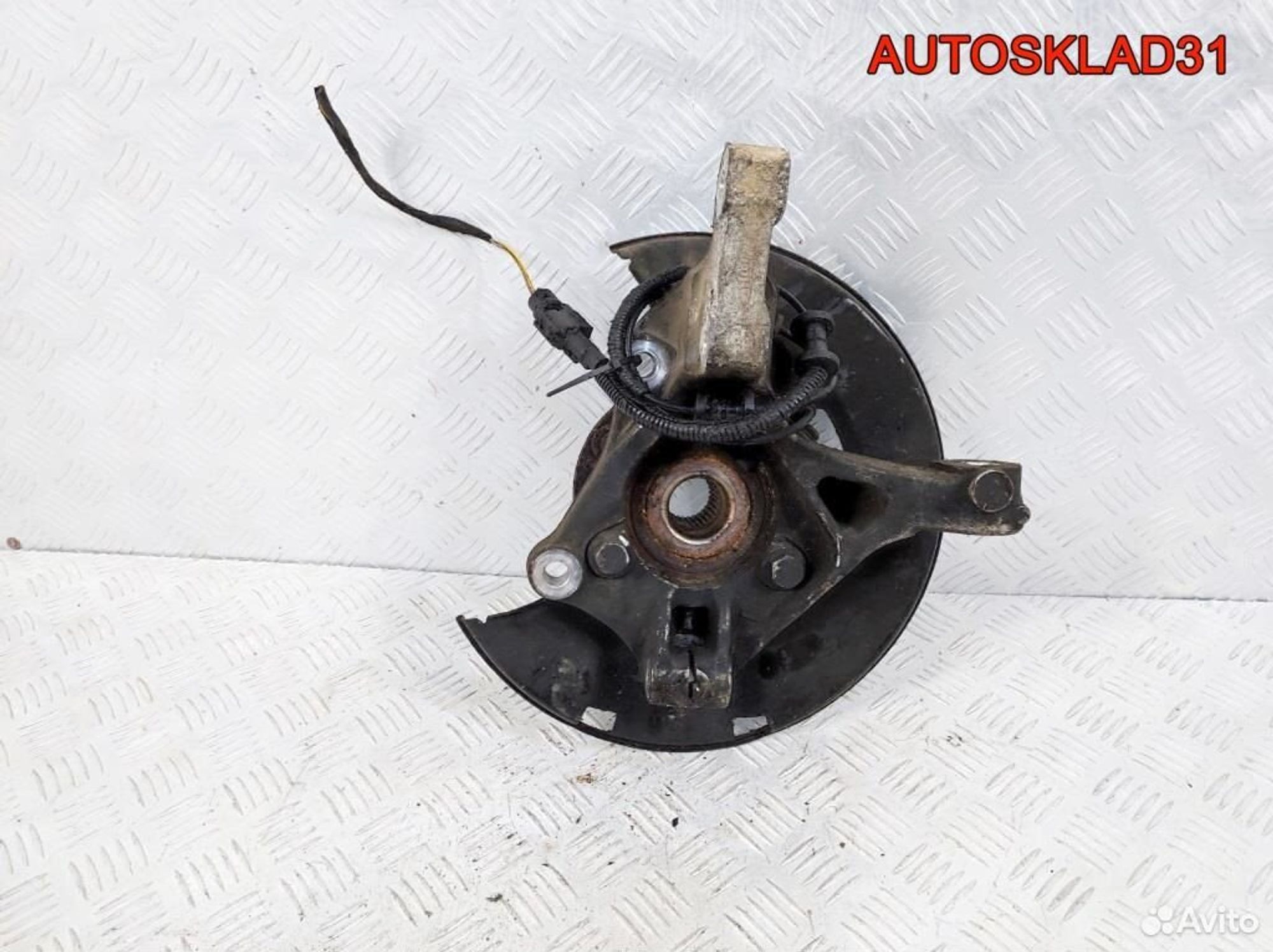 Кулак поворотный передний правый Opel Astra J, 4900 рублей, Дубовое