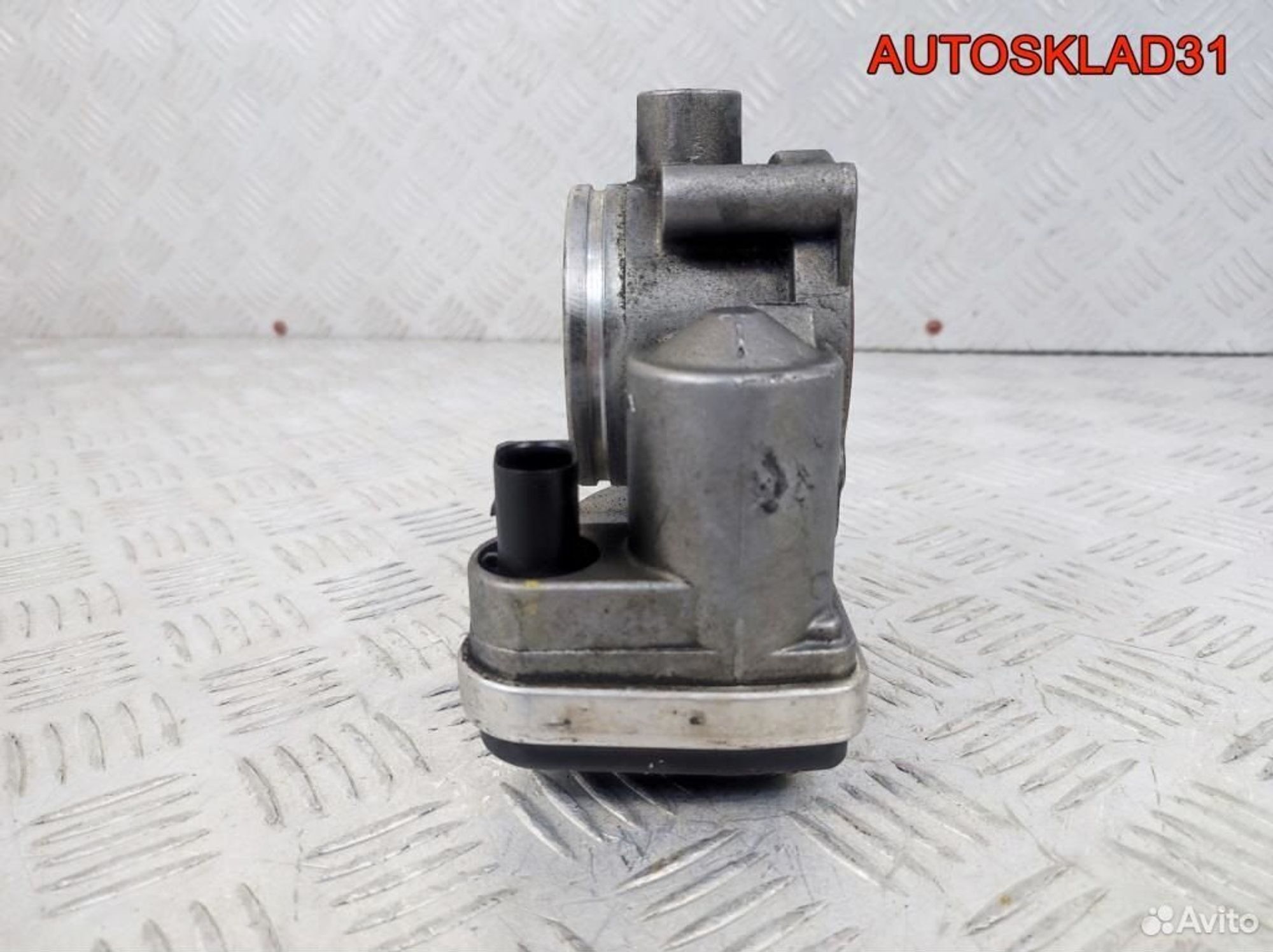 Заслонка дроссельная BMW E90 N46B20 13541439580, 3600 рублей, Дубовое