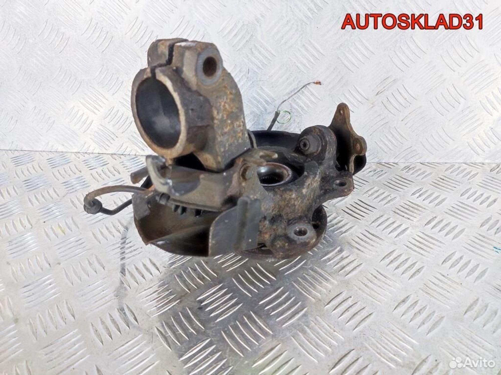 Кулак поворотный передний правый VW Polo HB, 4100 рублей, Дубовое