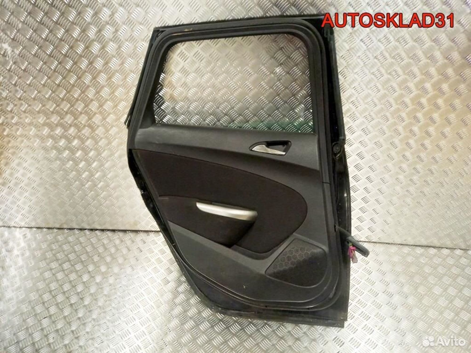 Дверь задняя левая Opel Astra J 13301546 Универсал, 14300 рублей, Дубовое