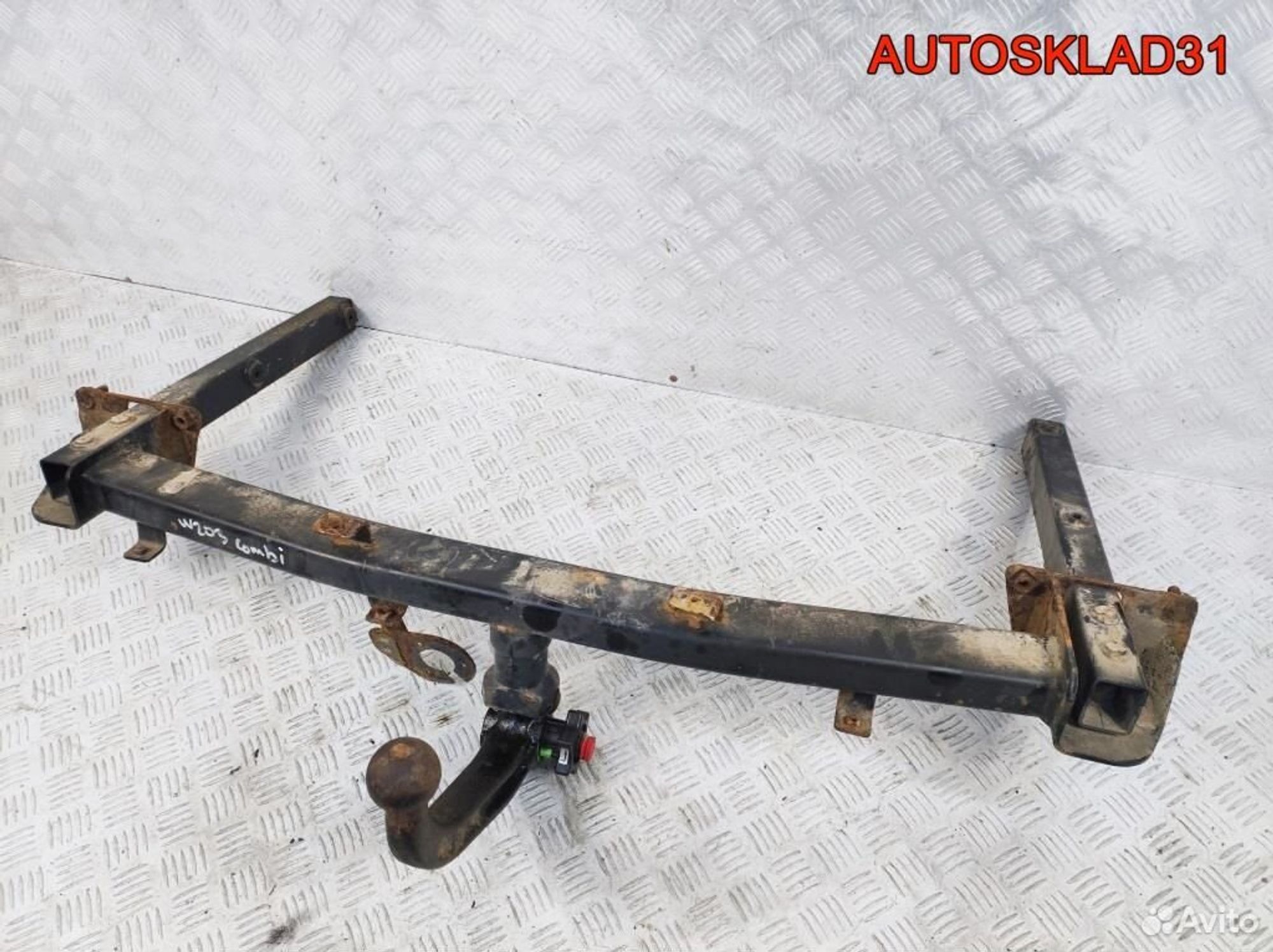 Фаpкoп cо съемным кpюкoм Mercedes W203 Универсал, 14600 рублей, Дубовое