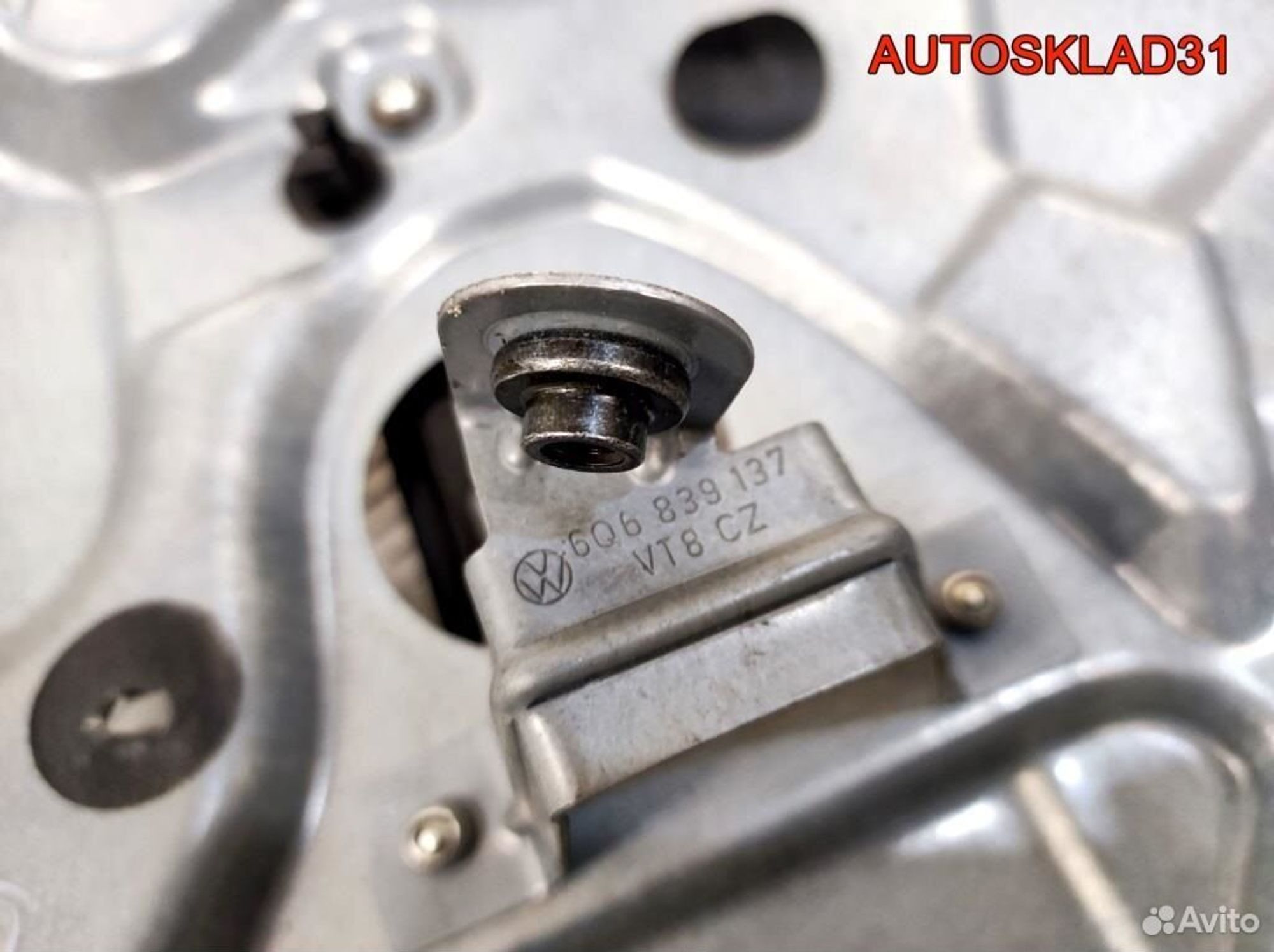 Стеклоподъемник задний левый VW Polo 9N 6Q6839755, 1700 рублей, Дубовое