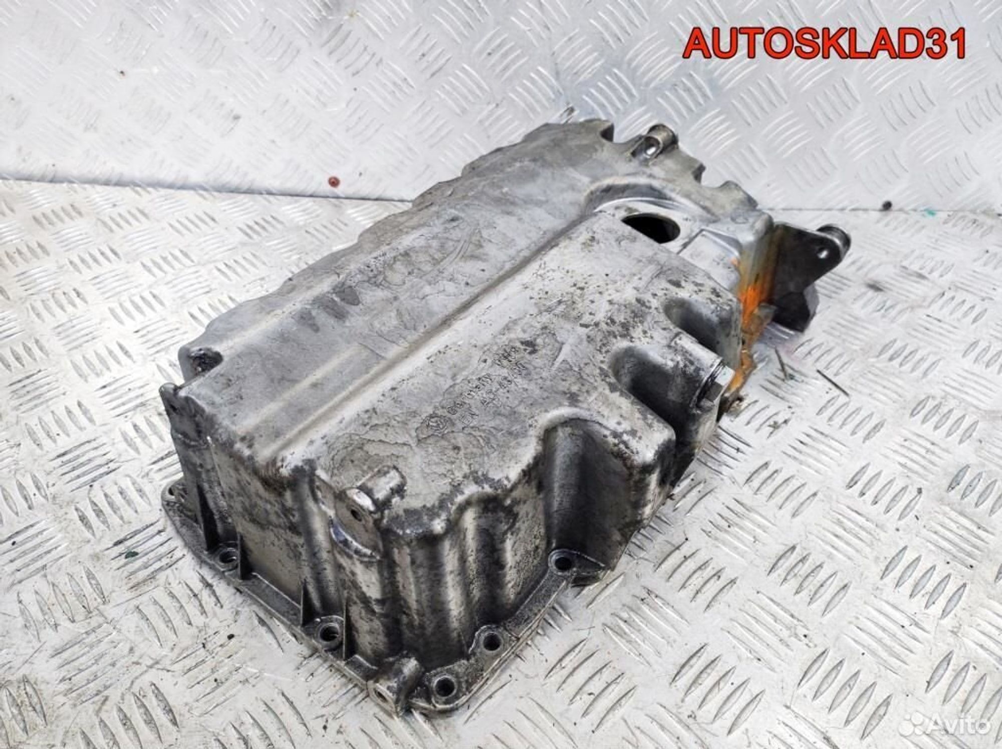 Поддон масляный двигателя VW Passat B6 03G103603, 1700 рублей, Дубовое