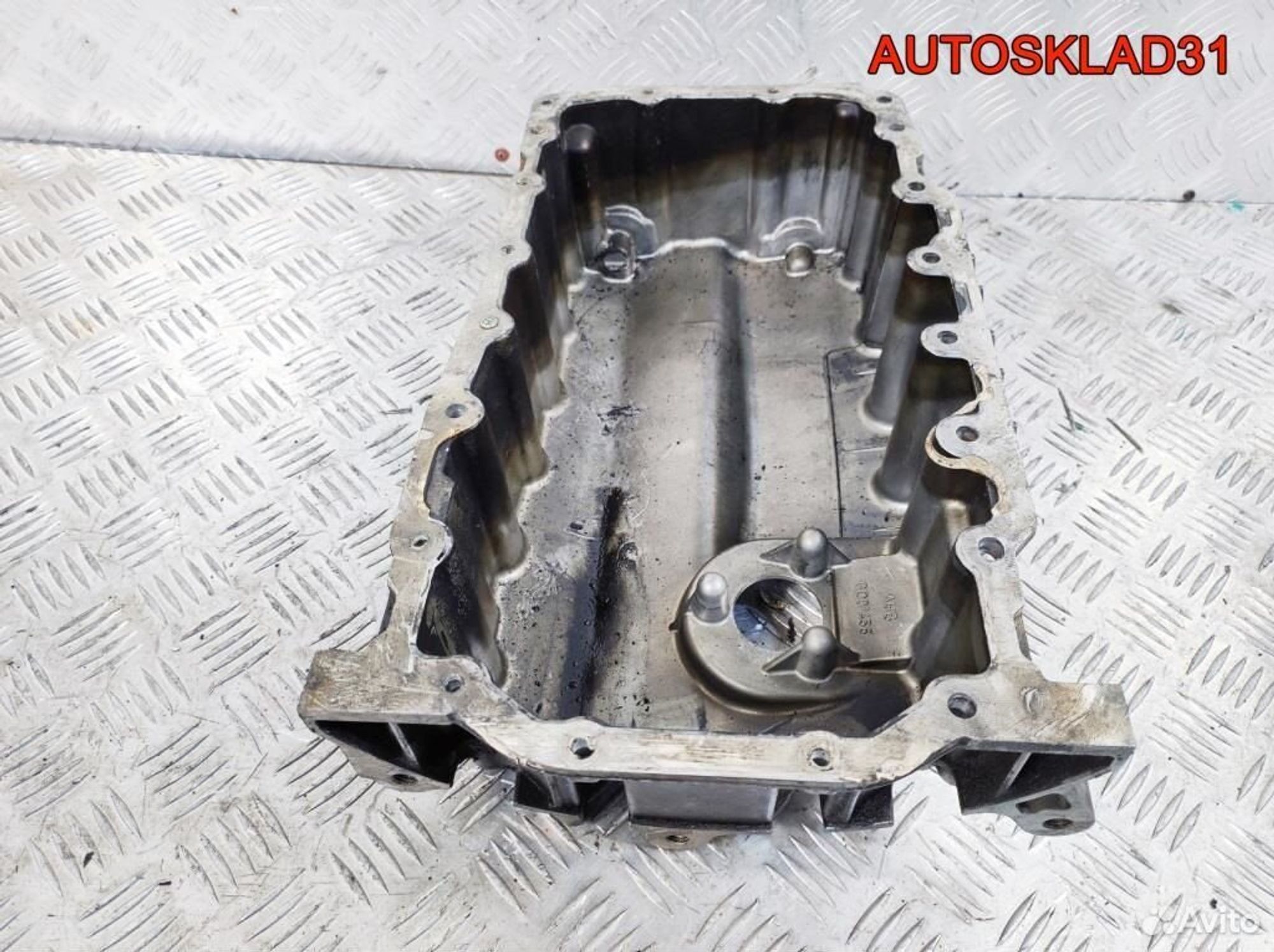 Поддон масляный двигателя VW Passat B6 03G103603, 1700 рублей, Дубовое