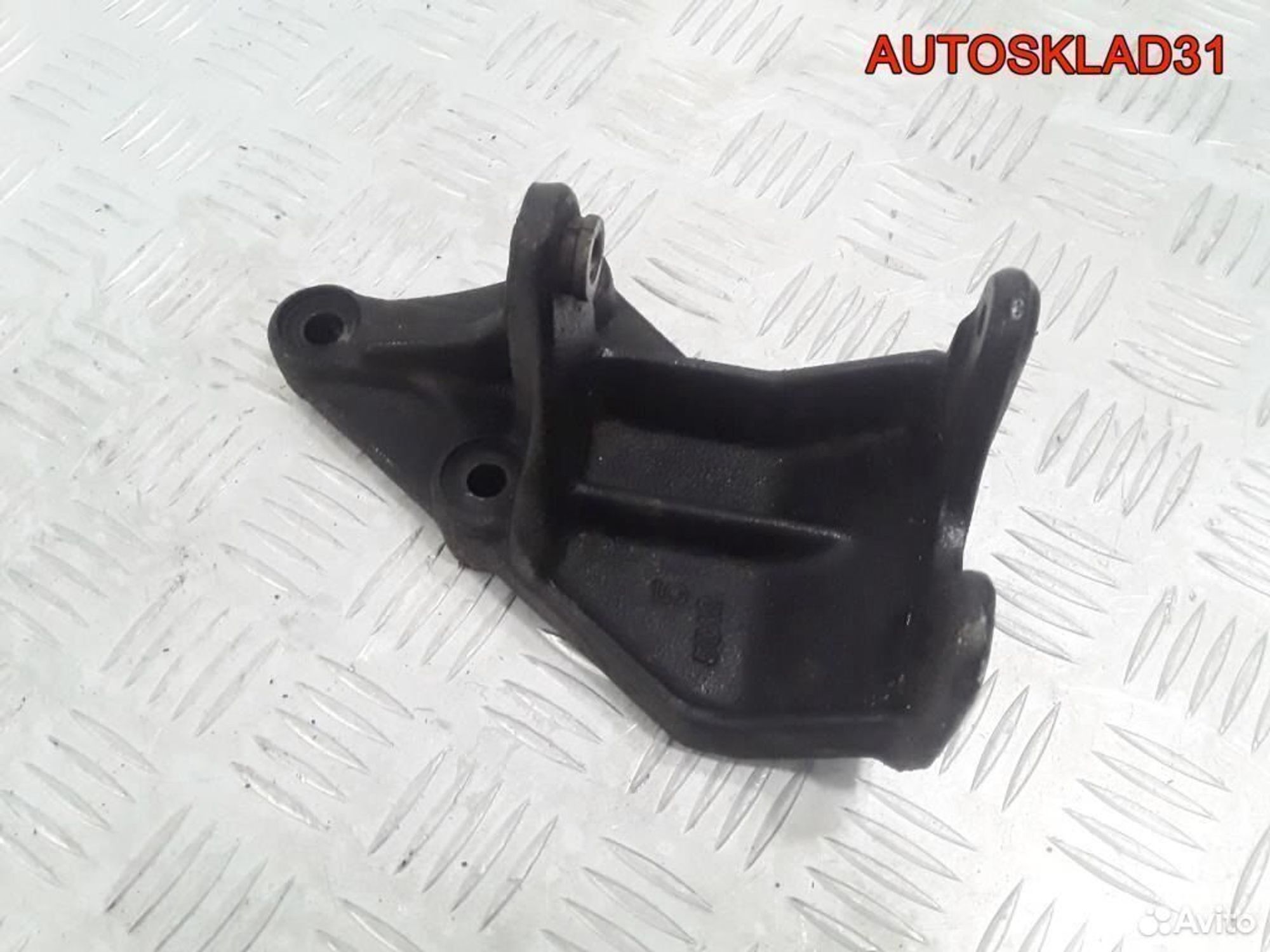 Кронштейн гидроусилителя Kia Picanto 5721007010, 600 рублей, Дубовое