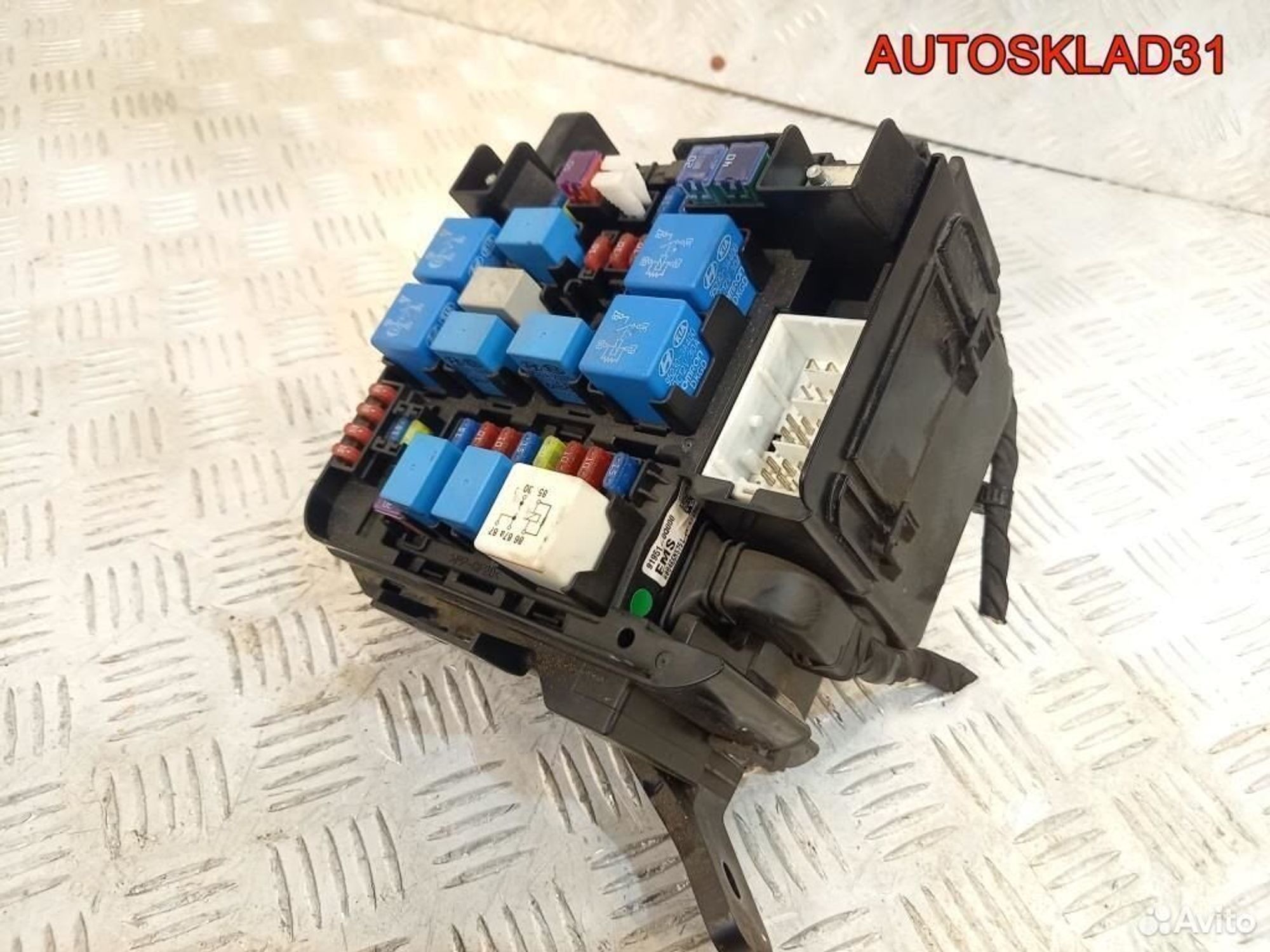 Блок предохранителей Hyundai i30 919510Q000, 2900 рублей, Дубовое