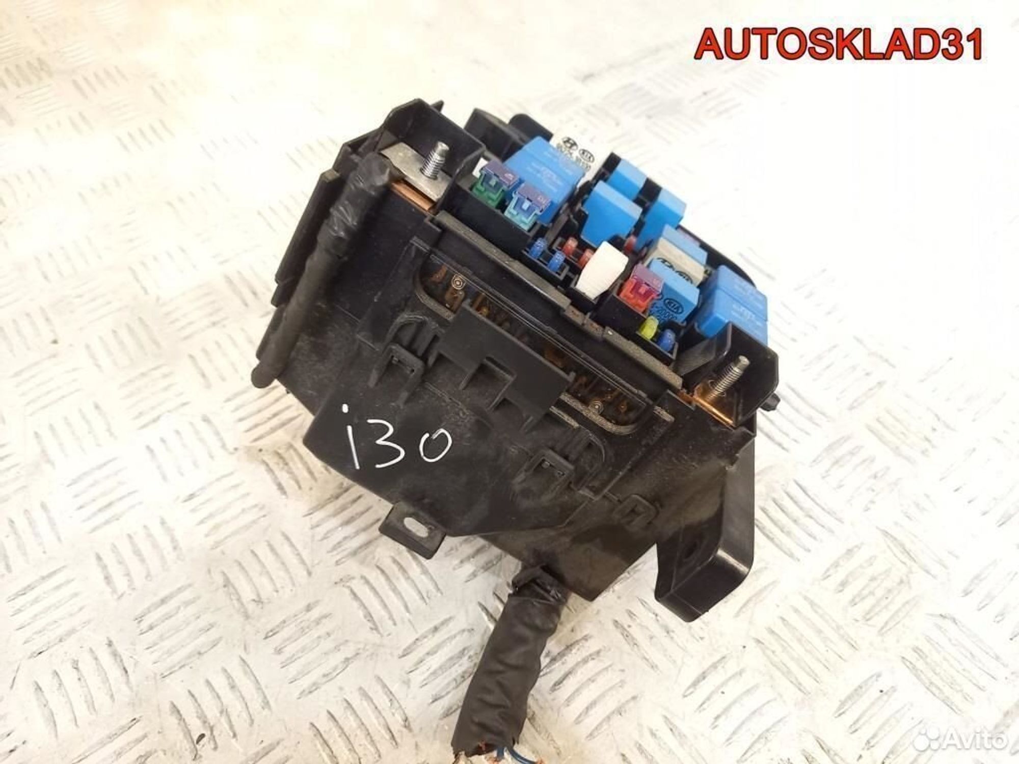 Блок предохранителей Hyundai i30 919510Q000, 2900 рублей, Дубовое