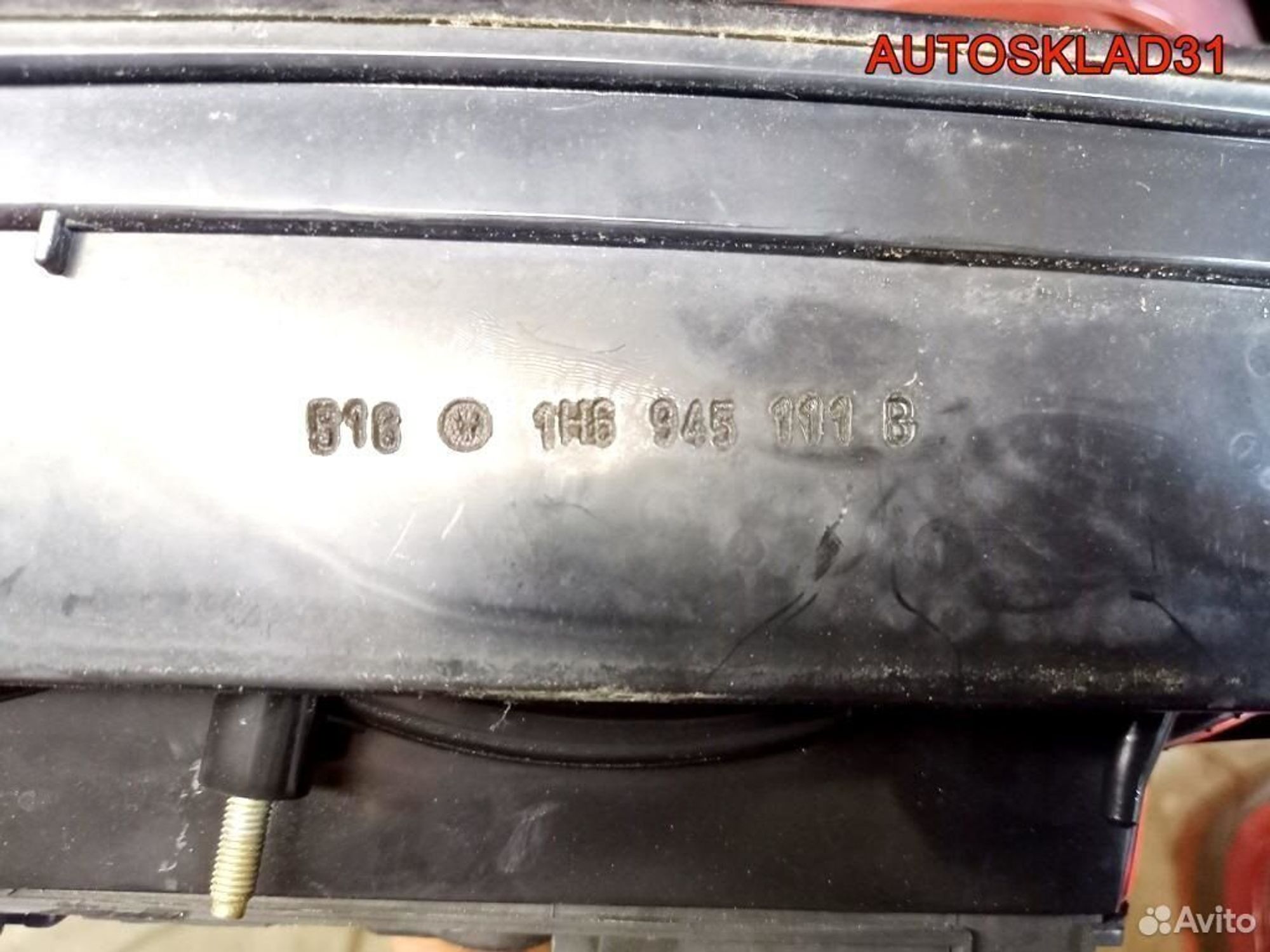 Фонарь задний левый VW Golf 3 1H6945111B, 2500 рублей, Дубовое