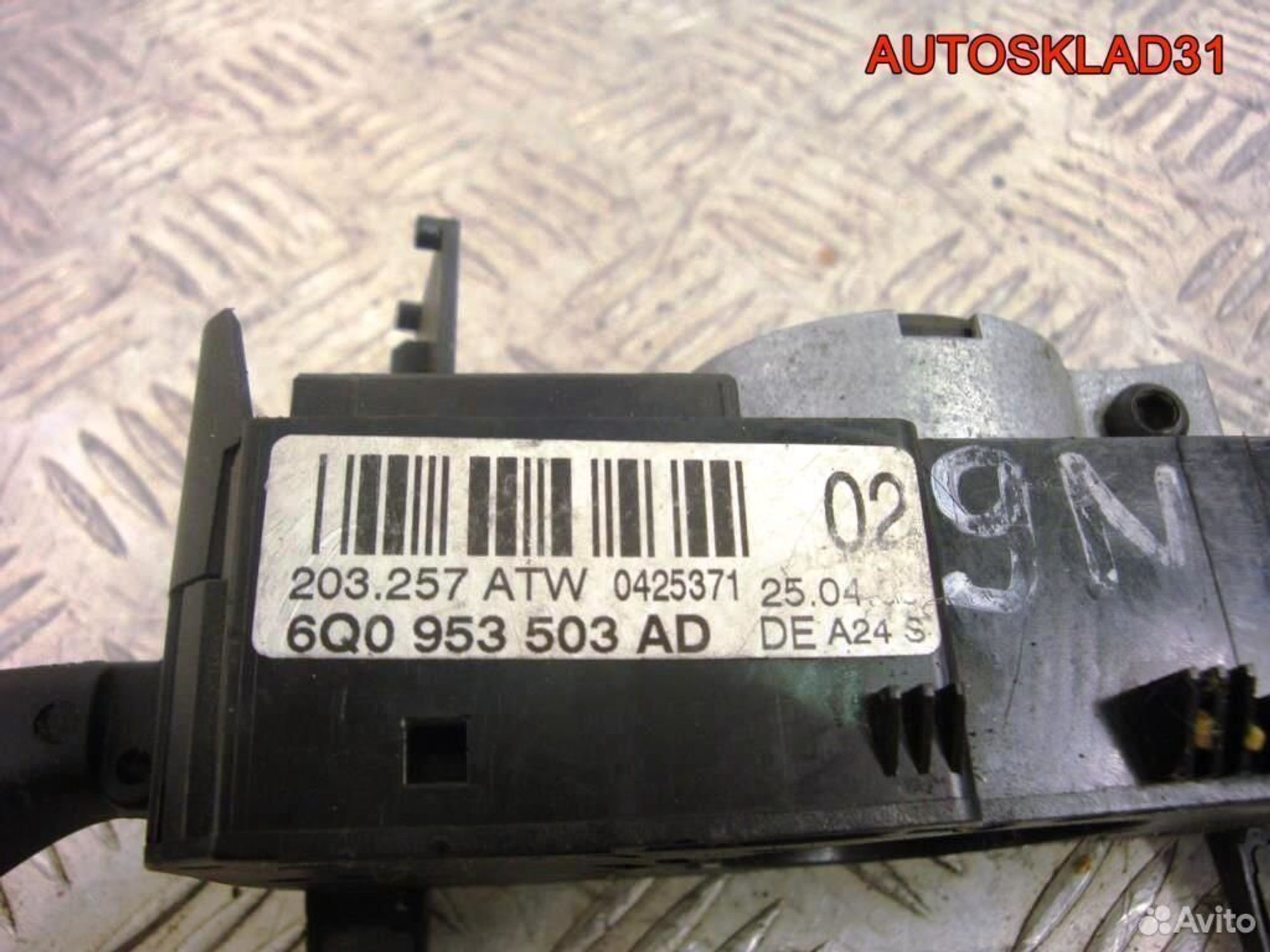 Переключатель подрулевой VW Polo 6Q0953503AD, 3600 рублей, Дубовое