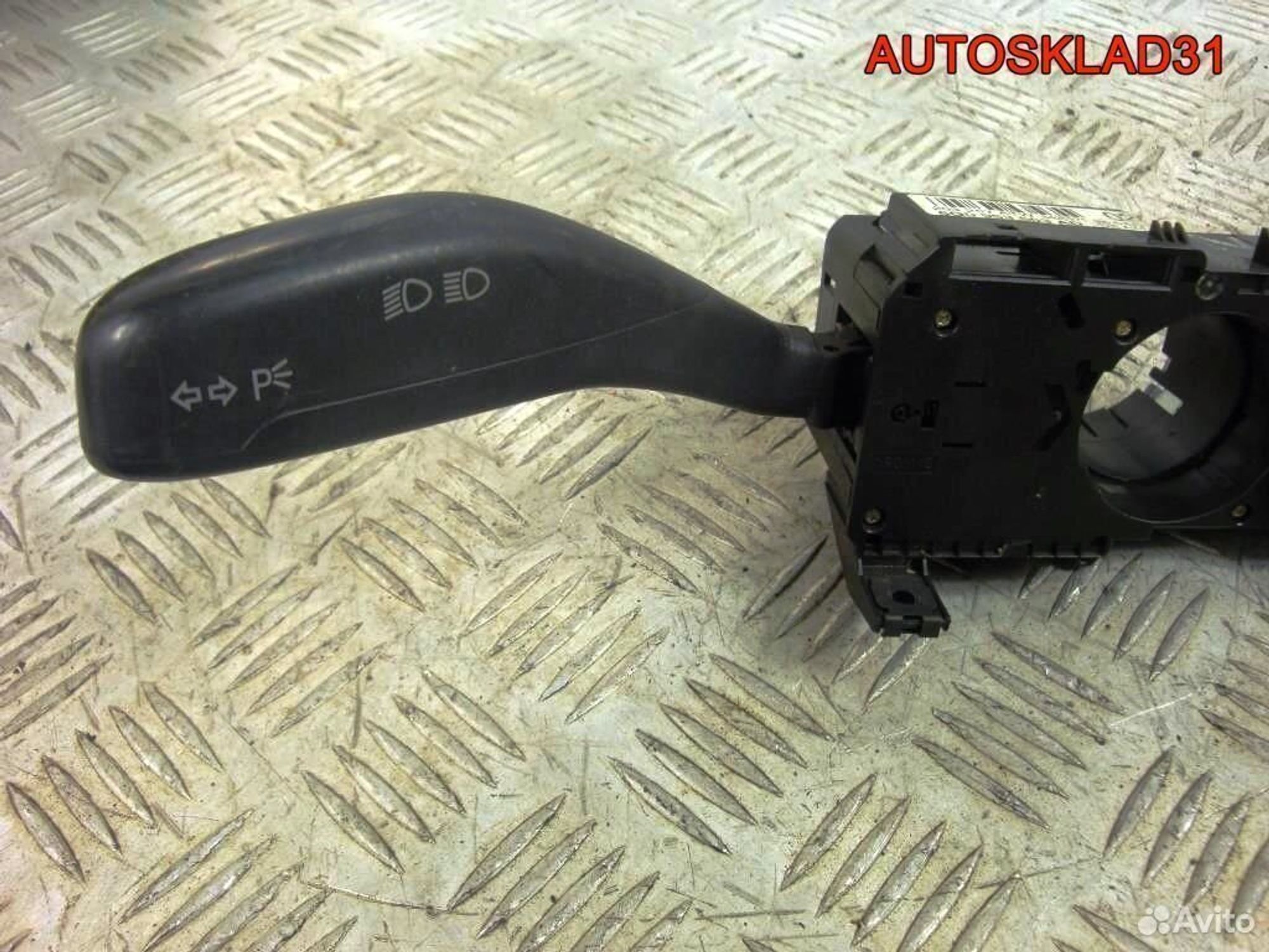 Переключатель подрулевой VW Polo 6Q0953503AD, 3600 рублей, Дубовое