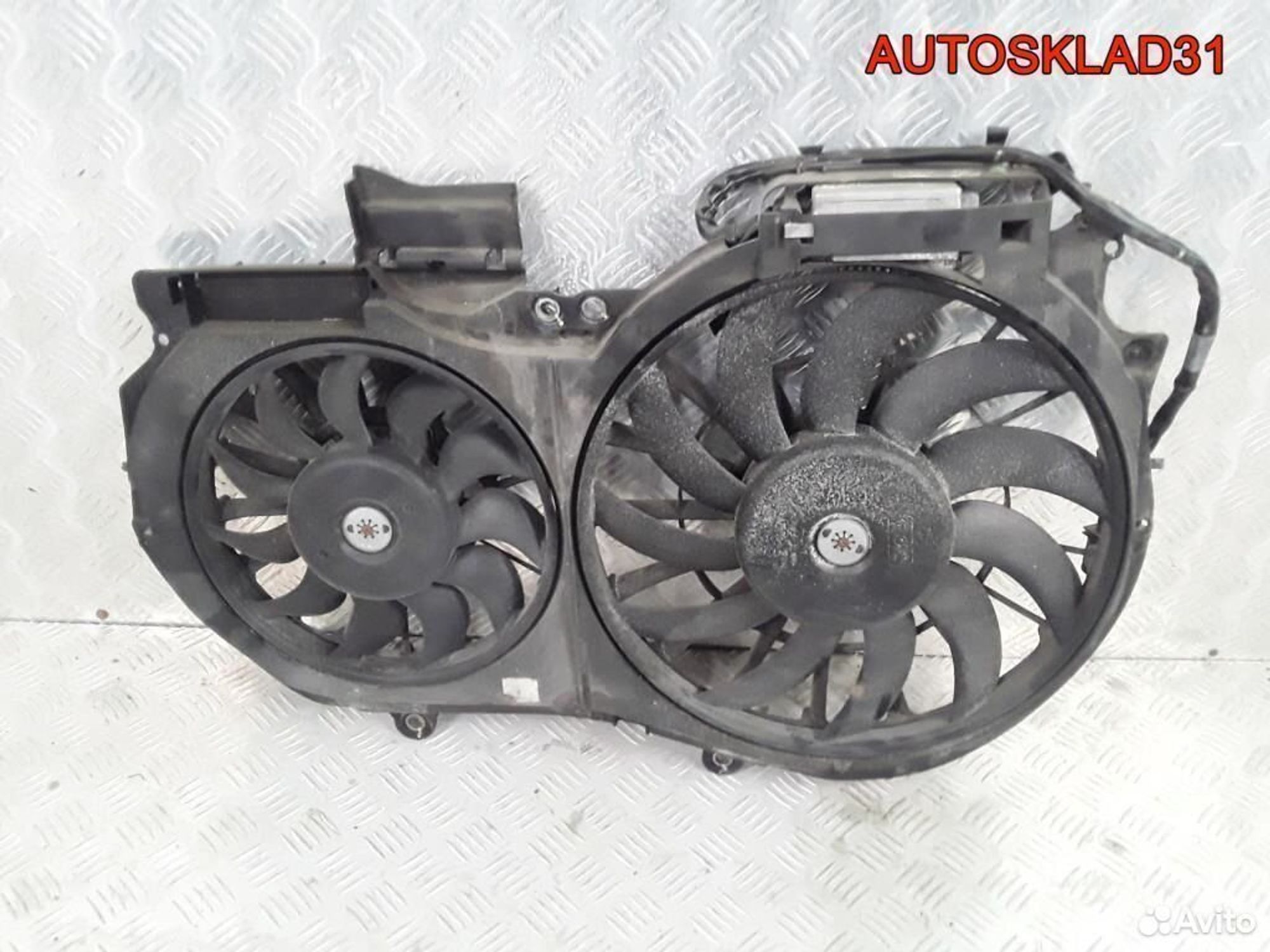 Вентилятор радиатора Audi A4 B6 3,0 ASN 8E0121205D, 9800 рублей, Дубовое