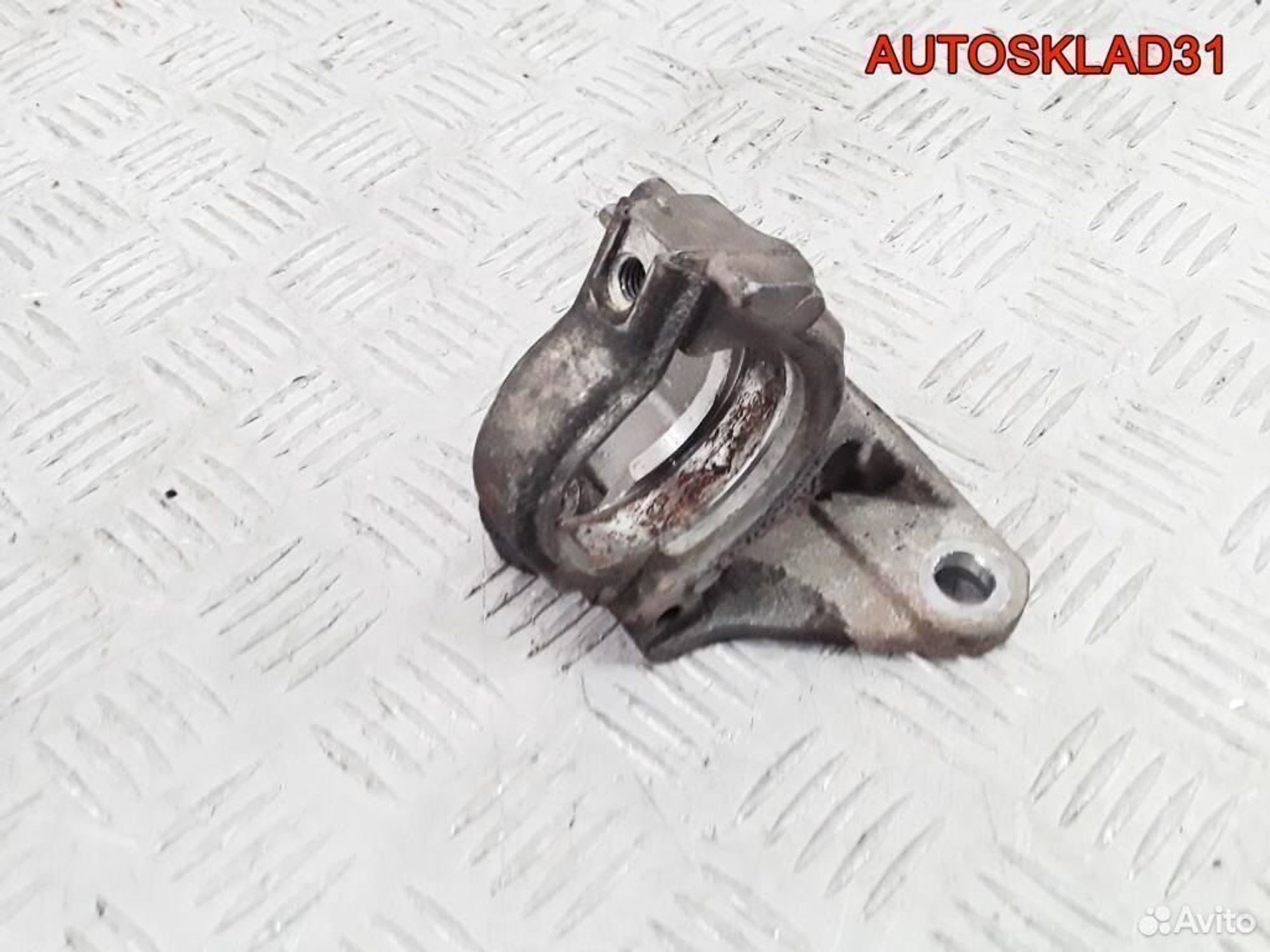Кронштейн промвала Renault Megane 2 F9Q 8200502731, 2500 рублей, Дубовое